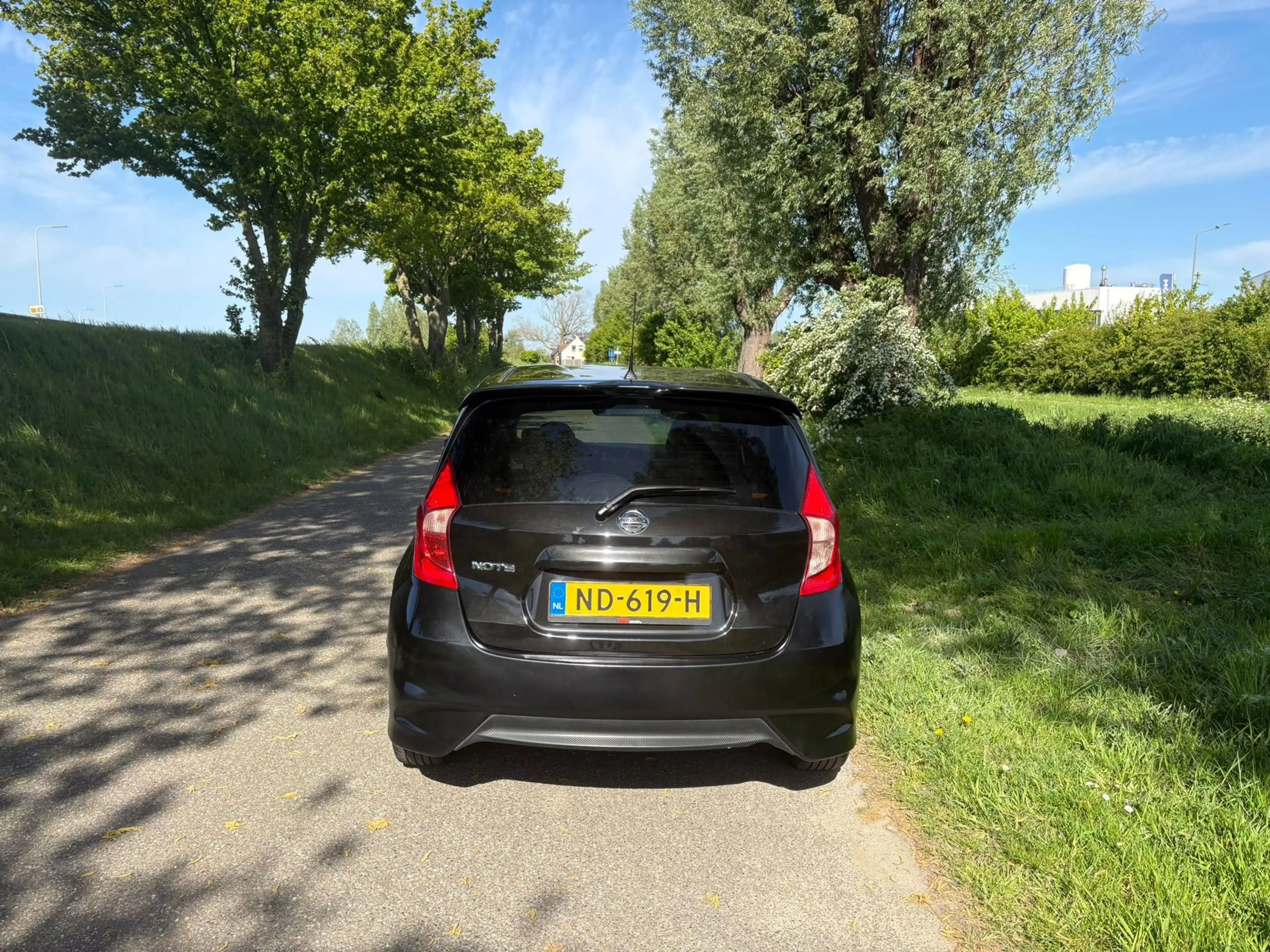Nissan Note 1.2 Black Edition Airco Navi — photo 5