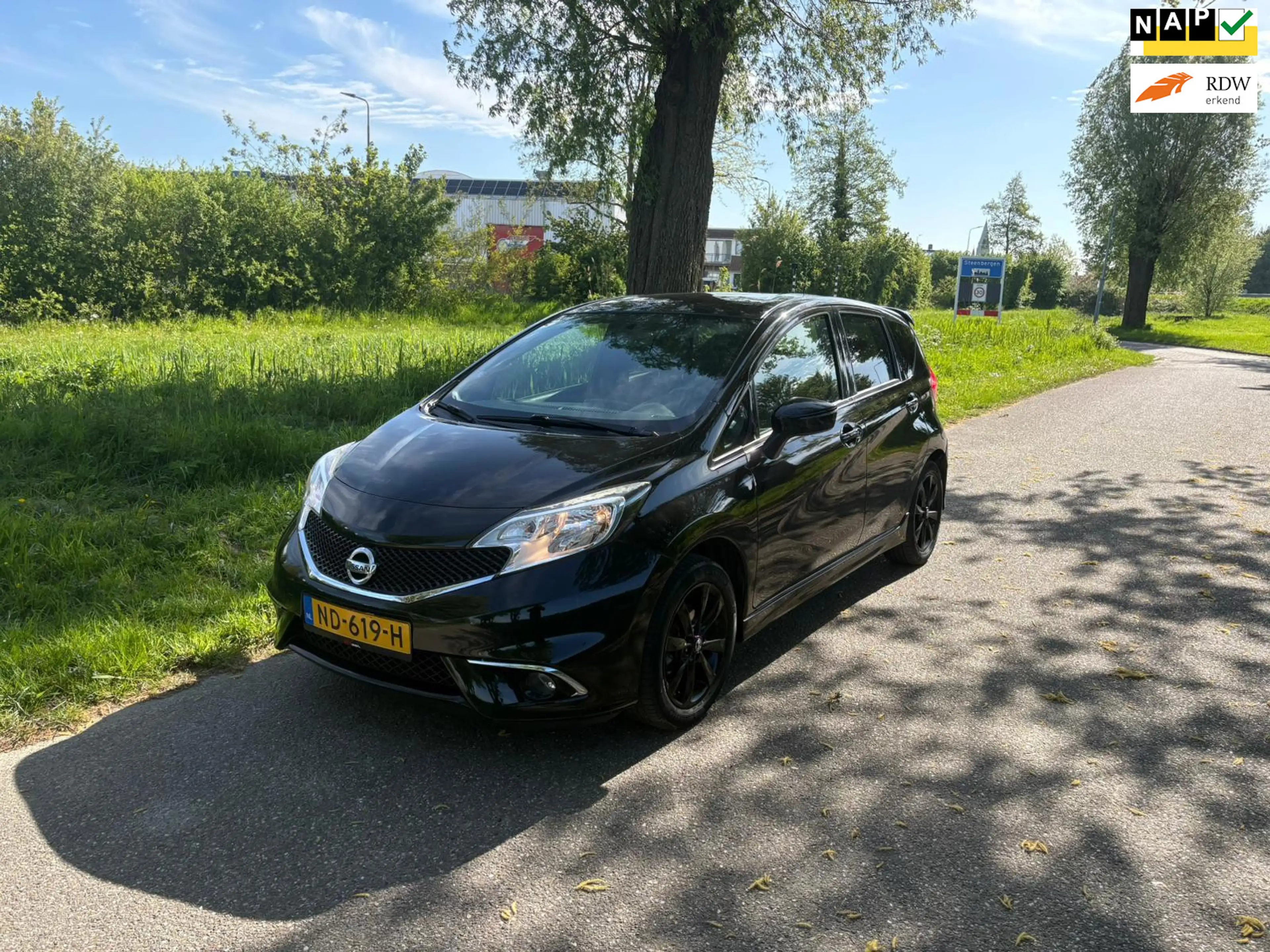 Nissan Note 1.2 Black Edition Airco Navi
