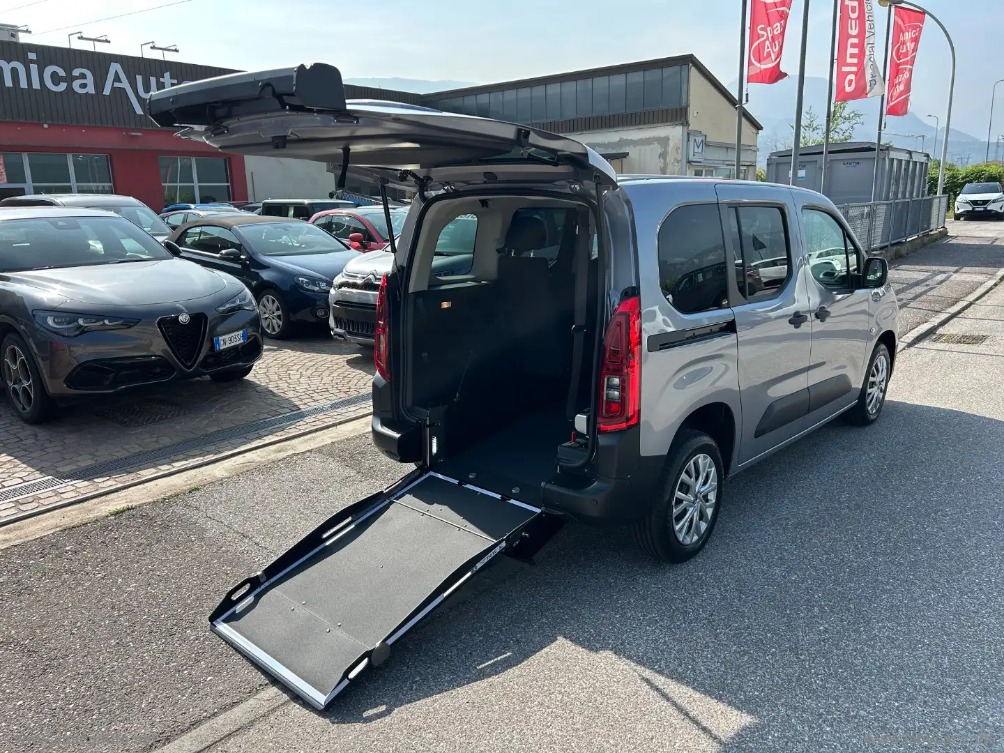 Fiat Doblo 1.5 BlueHdi 100CV Combi N1 - All. Olmedo PEDANA RI Grau - 1