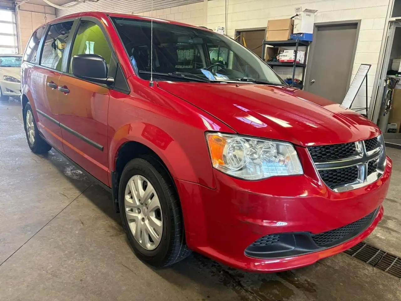 Dodge Grand Caravan снимка Dodge Grand Caravan