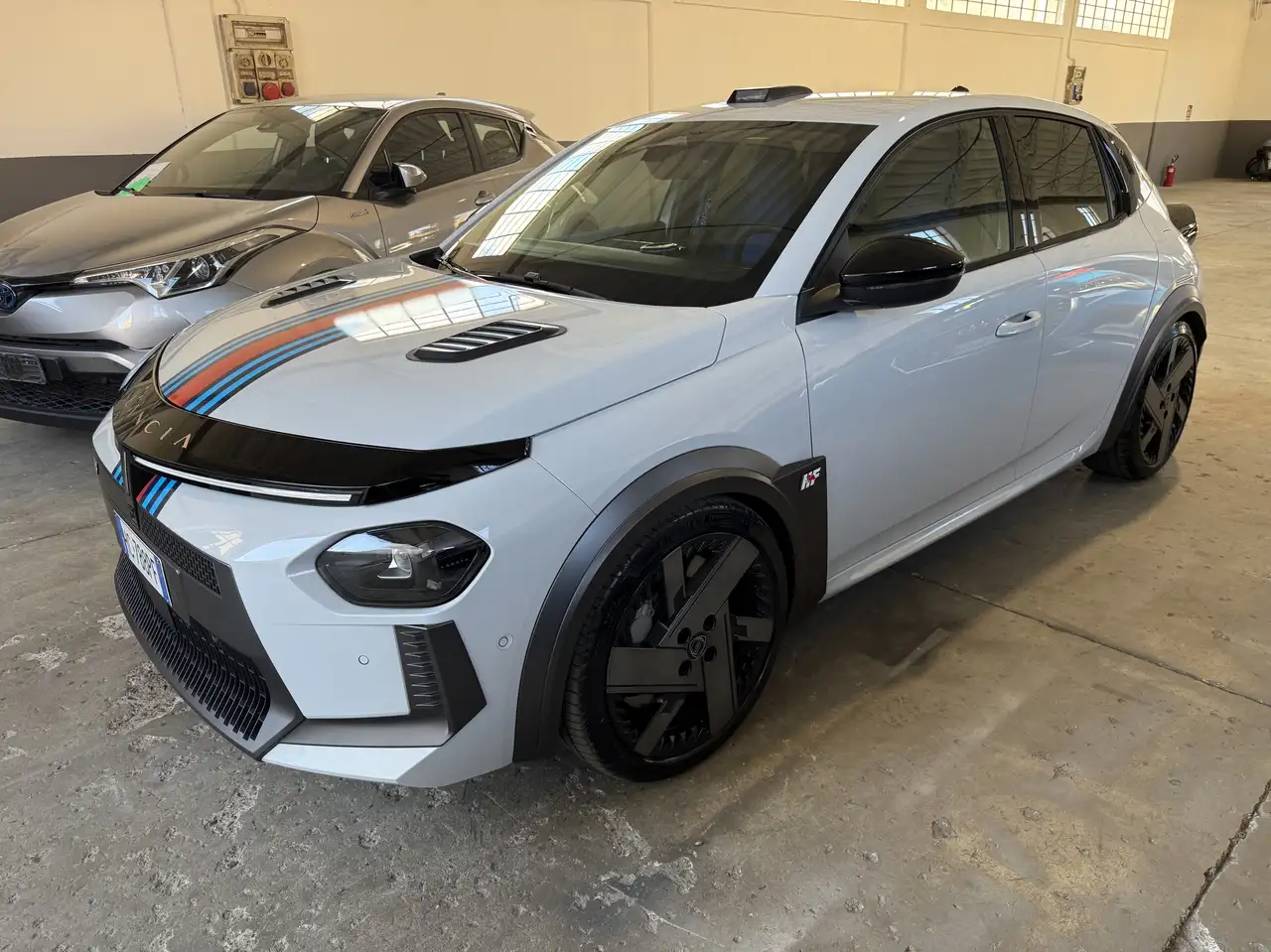Lancia Ypsilon 54kWh HF 280cv PREZZO REALE PRONTA CONSEGNA, миниатюра 2