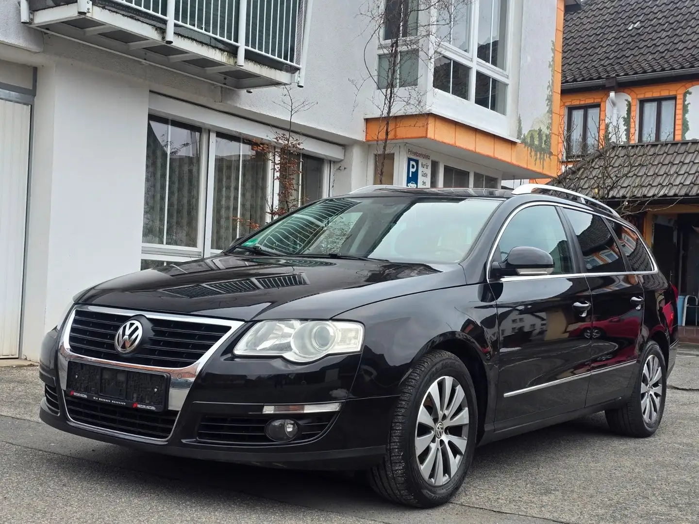 Volkswagen Passat Variant Comfortline Automatik ! Schwarz - 1