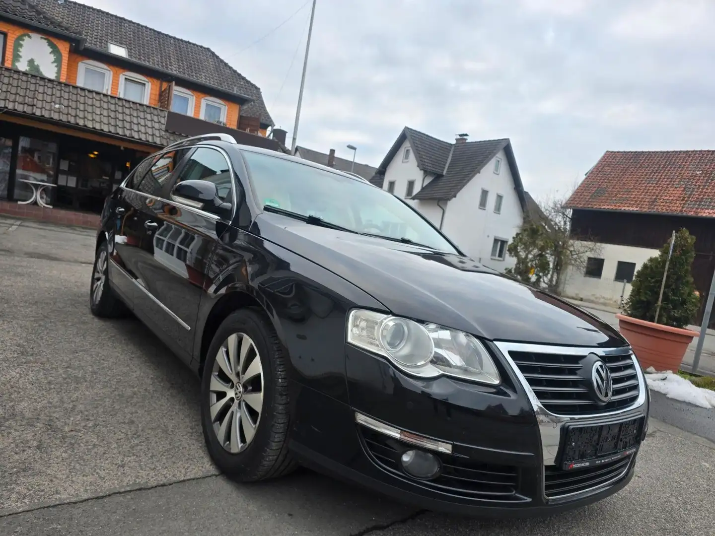 Volkswagen Passat Variant Comfortline Automatik ! Schwarz - 2