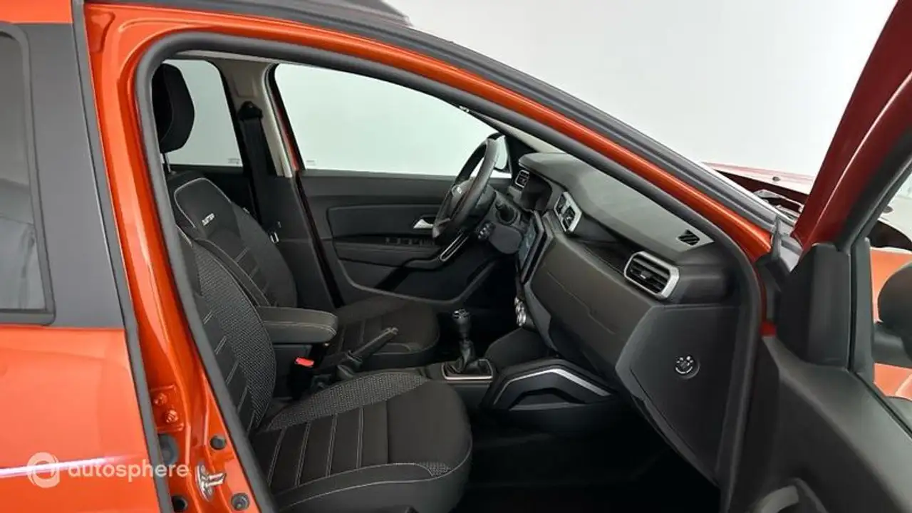 Dacia Duster — photo 15