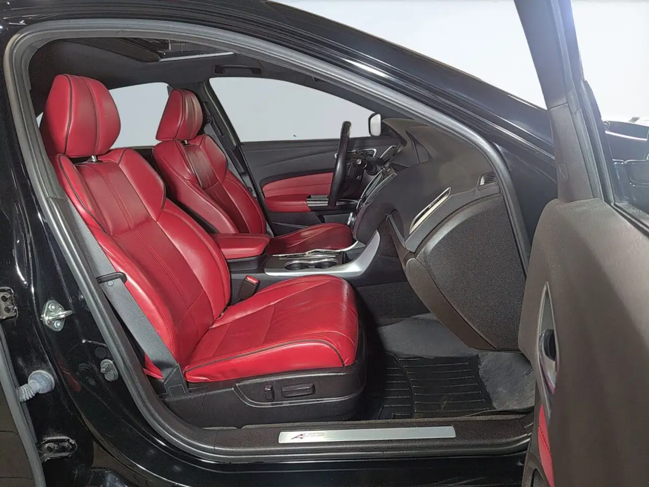 Acura TLX photo Acura TLX
