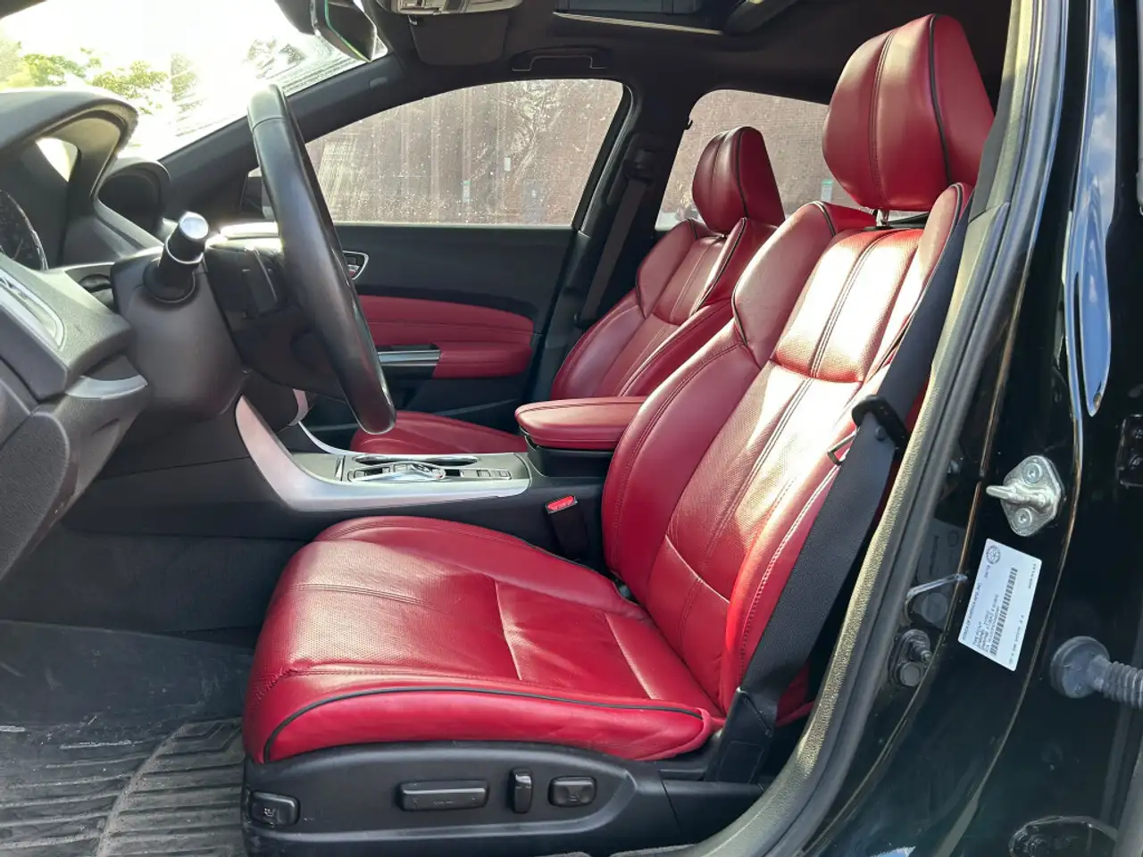 Acura TLX снимка Acura TLX
