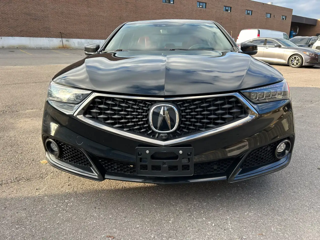 Acura TLX снимка Acura TLX