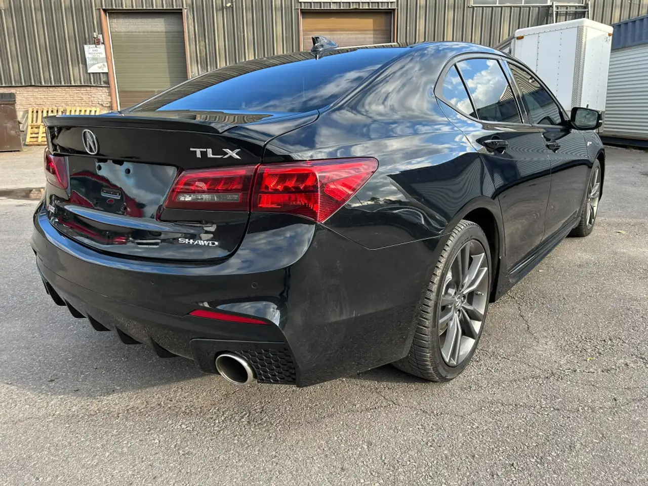 Acura TLX снимка Acura TLX