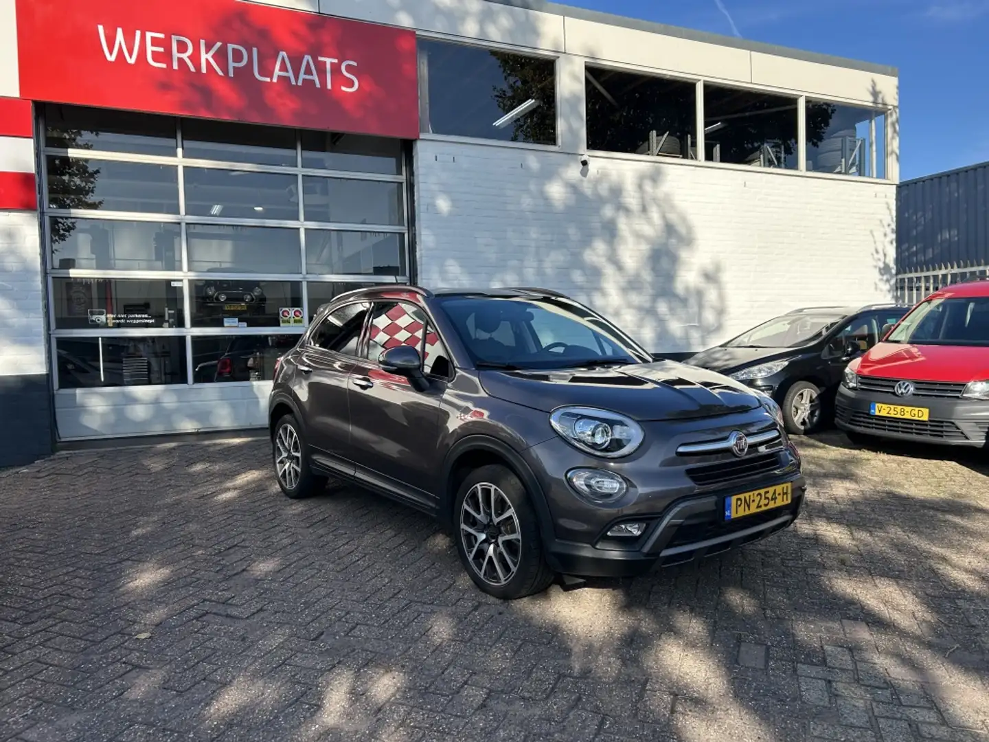 Fiat 500X Cross 1.4 T M-Air Cr.Plus Grijs - 2