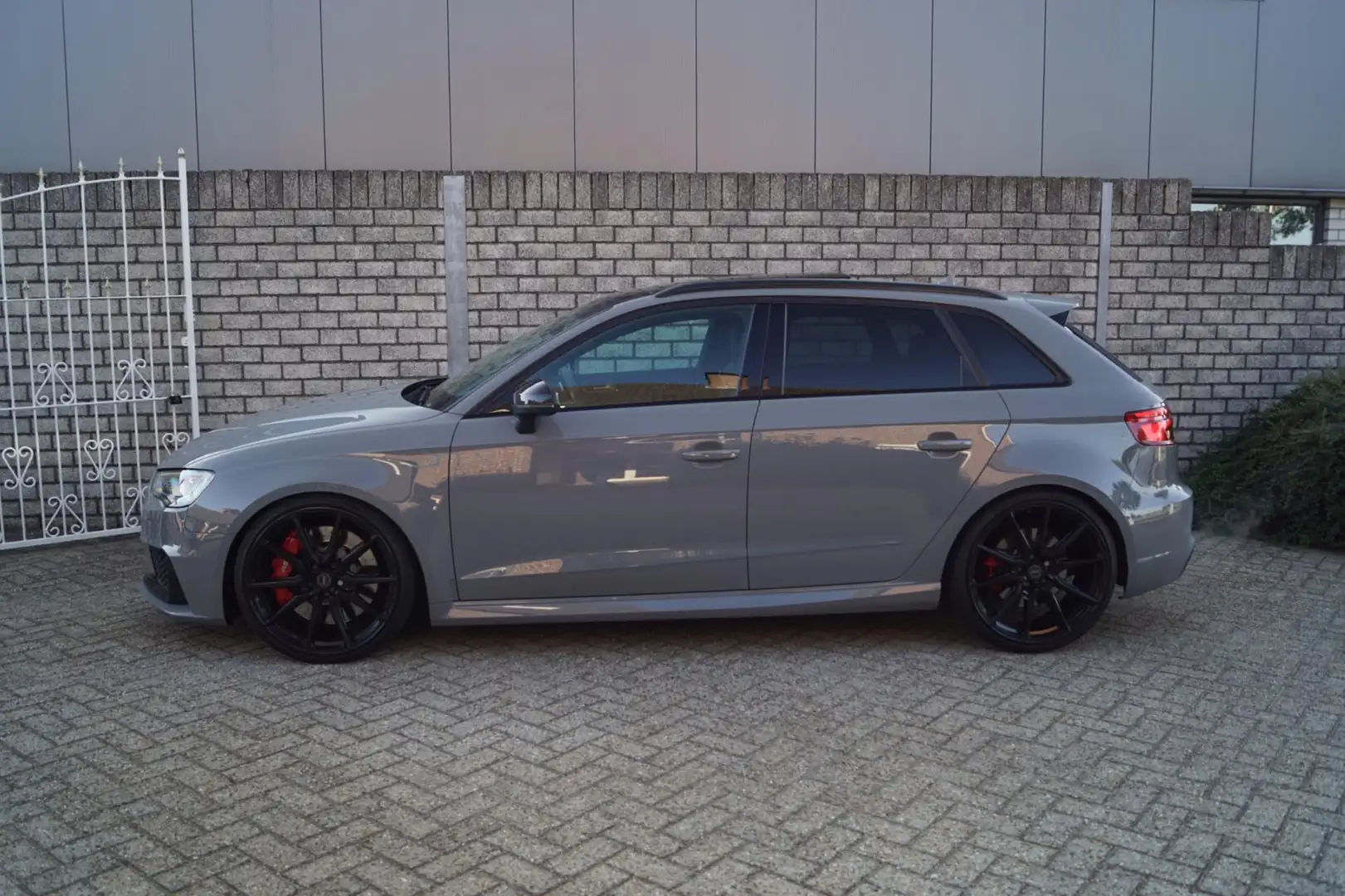 Audi RS3 A3 Sportback 2.5 TFSI quattro Pro Line Plus Autom Grey - 2