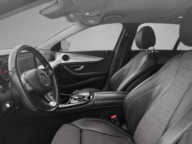 Mercedes-Benz E-Class view 7