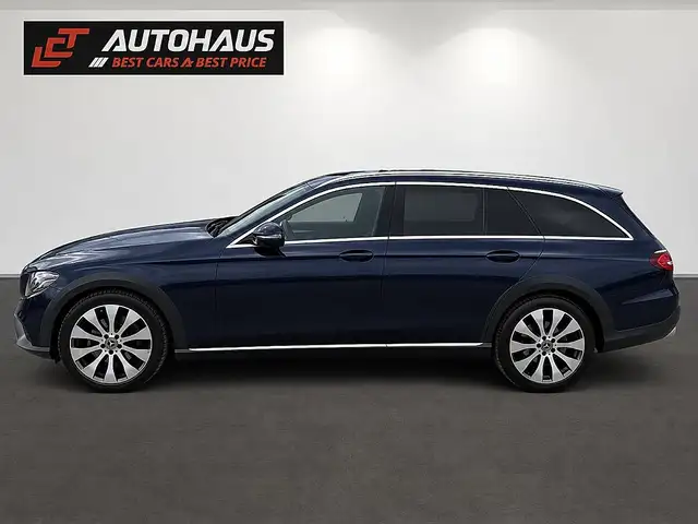 Mercedes-Benz E-Class view 2