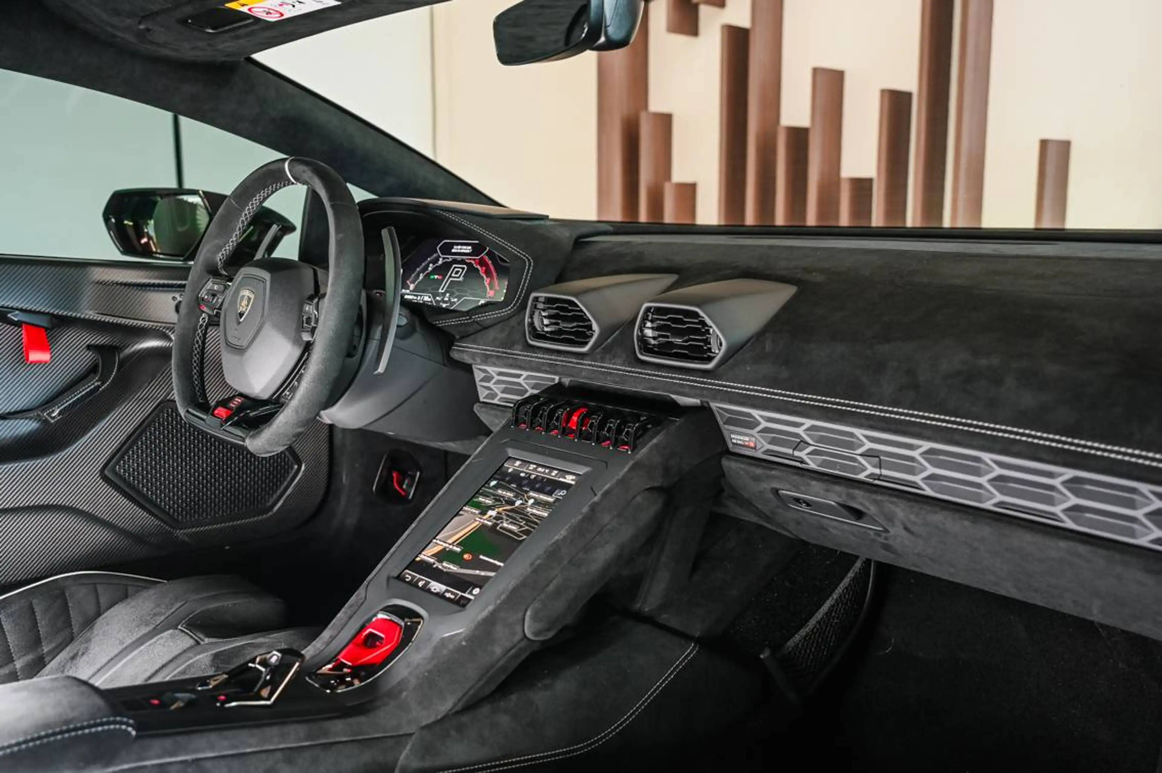 Lamborghini Huracán Huracan 5.2i V10 40v LP640-2 STO — photo 6