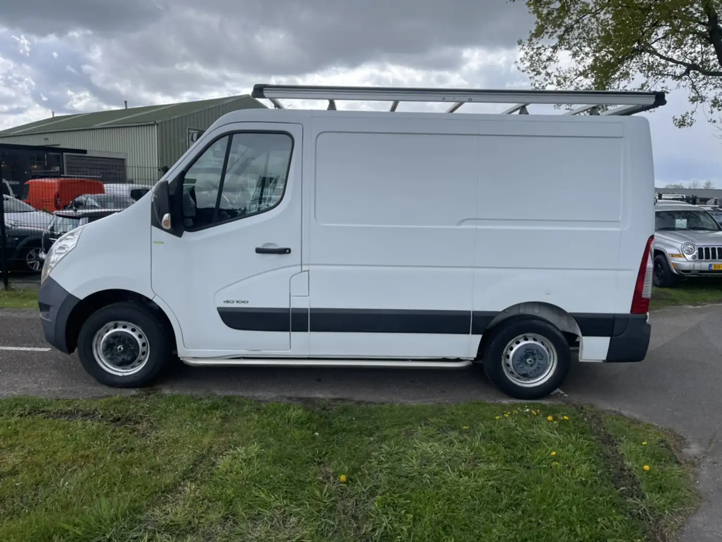 Renault Master T28 2.3 dCi L1H1Eco | Airco | Navigatie | Trekhaak Wit - 2