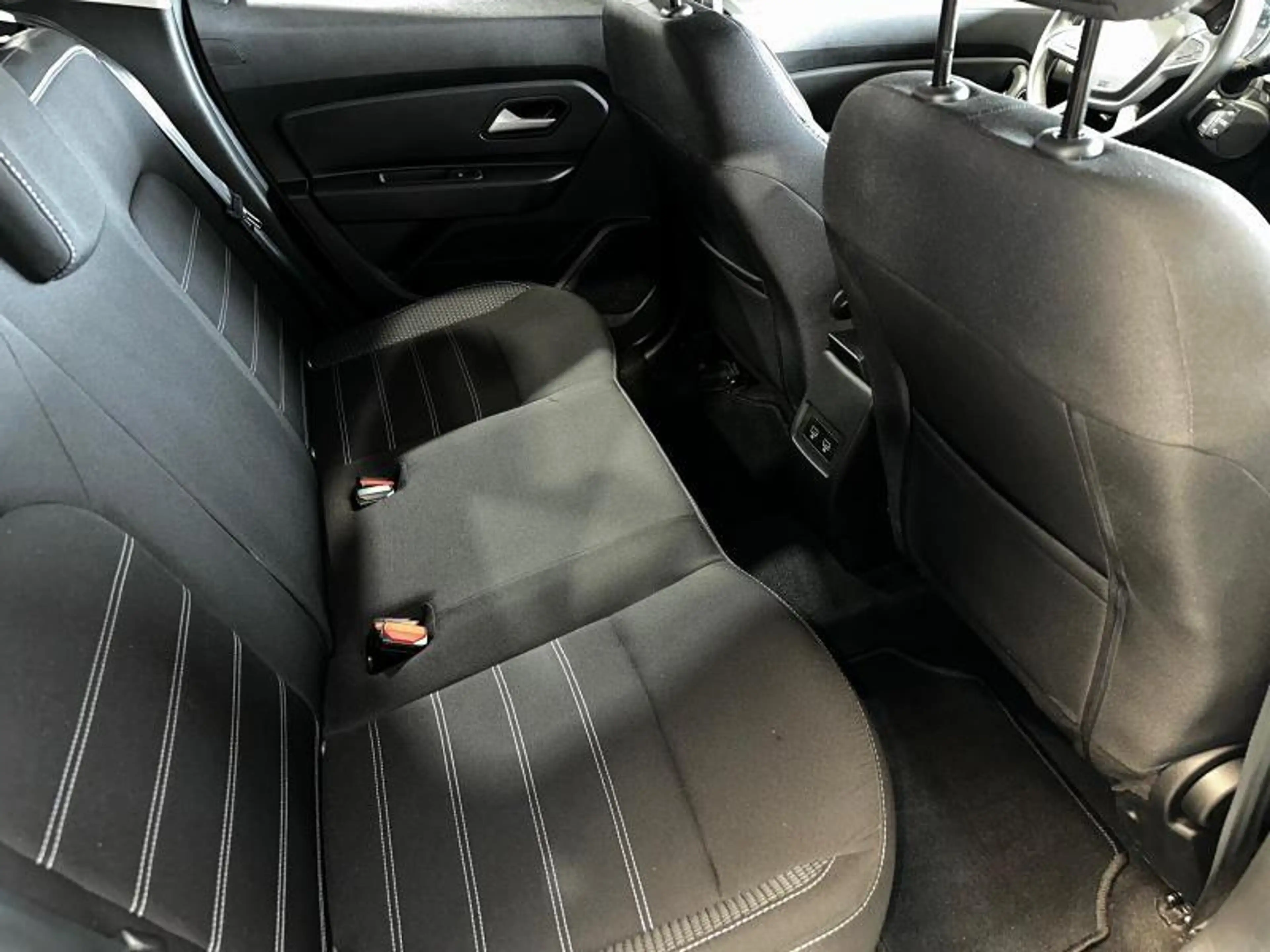 Dacia Duster Journey 10 Ess + LPG — photo 9