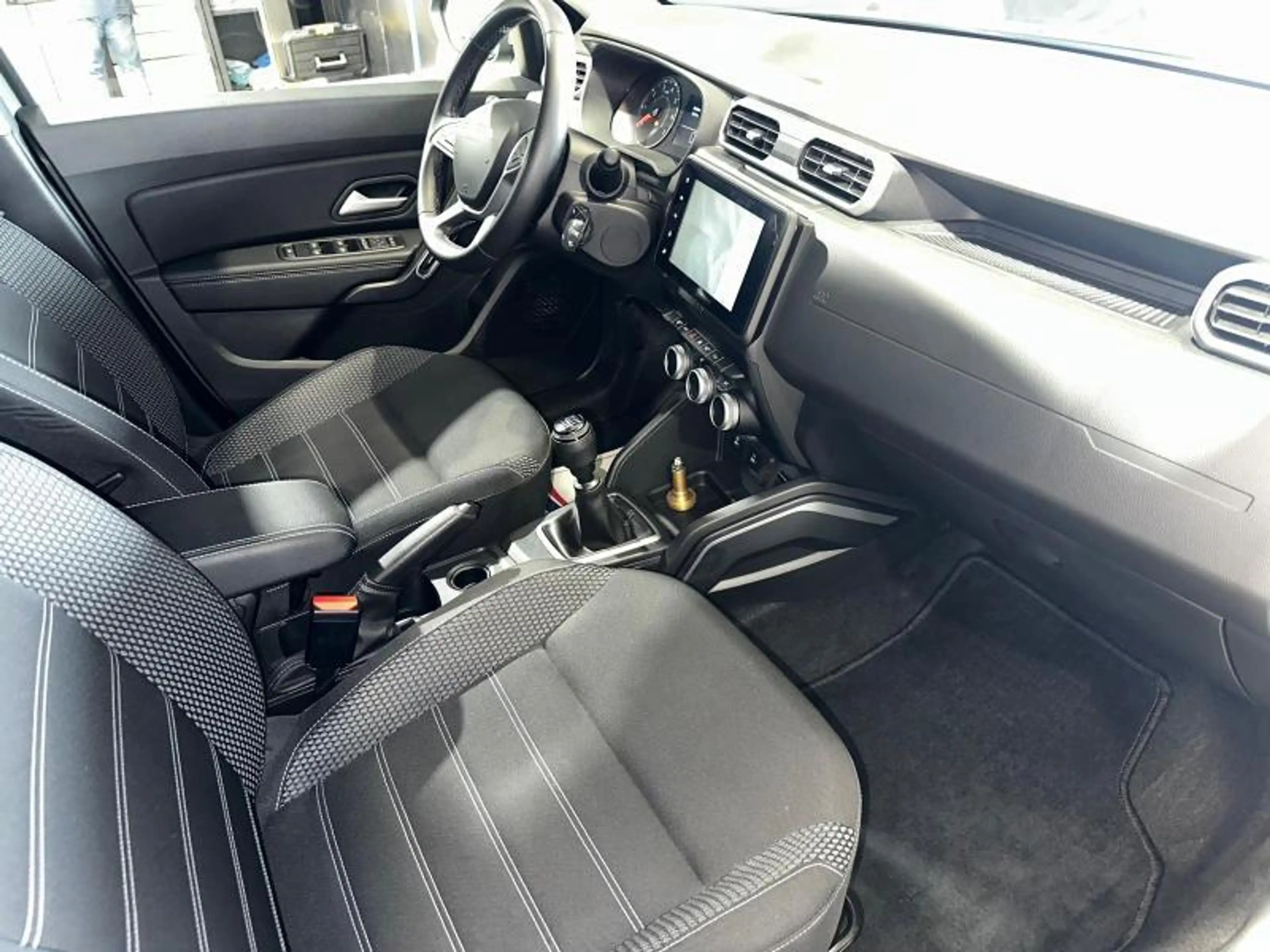 Dacia Duster Journey 10 Ess + LPG — photo 2
