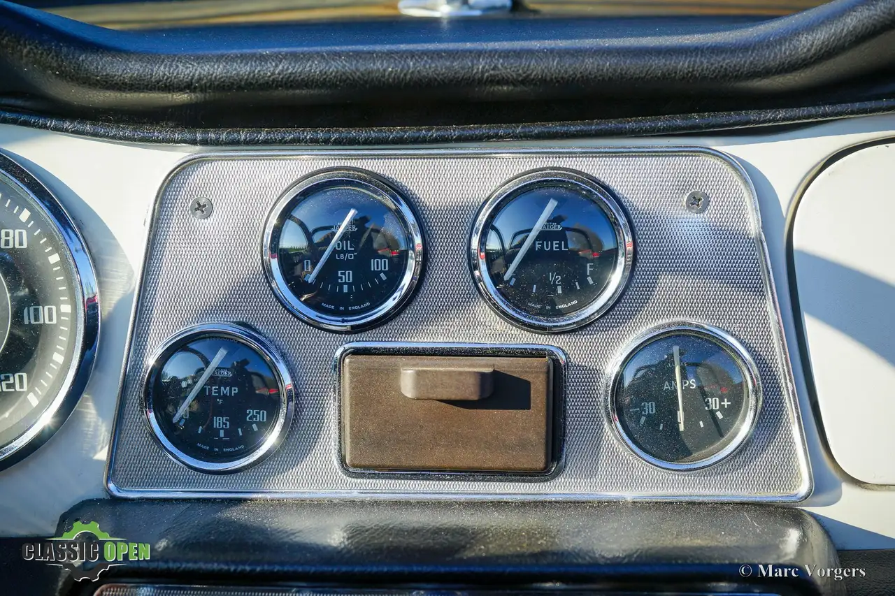 Triumph TR4 Surrey Top, foto 8