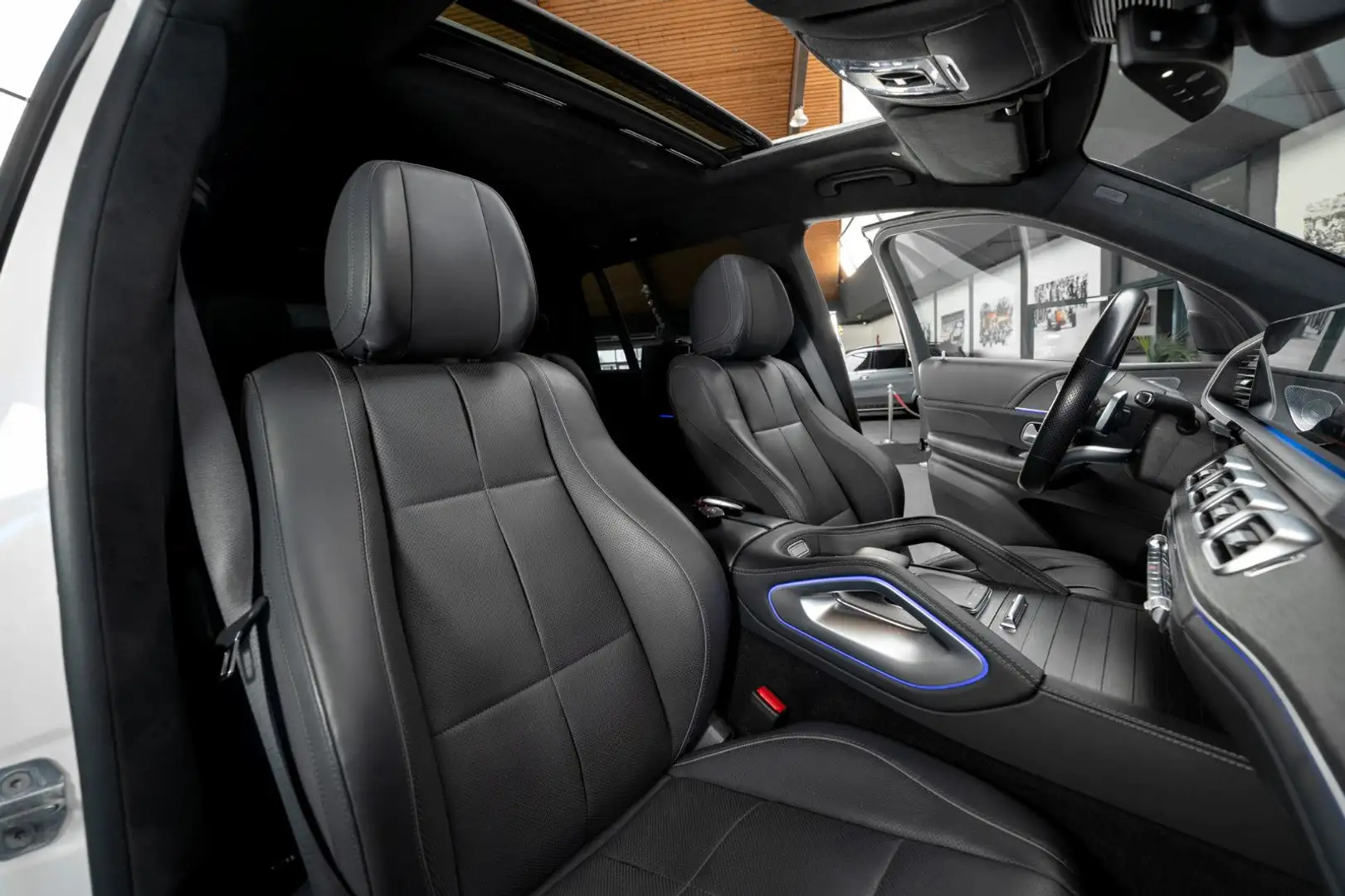 Mercedes-Benz GLS 400 d 4M #AMG-LINE #23" #MANUFAKTUR #EXKLUSIV Белый - 2