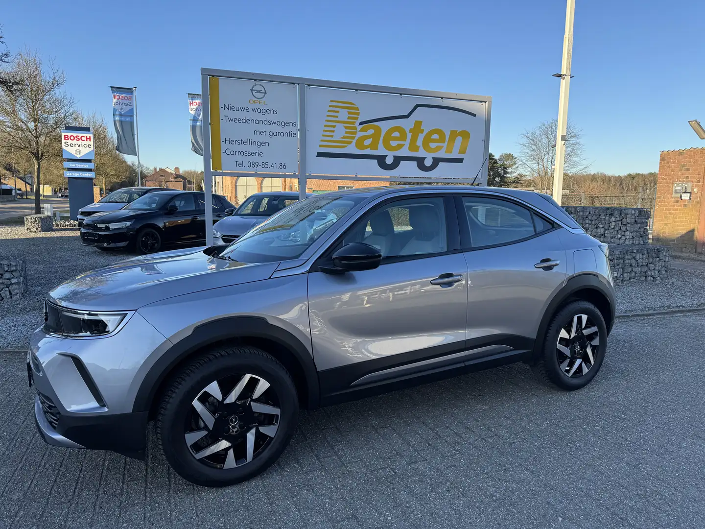 Opel Mokka Elegance 1.2 Benzine 136 pk Gris - 1