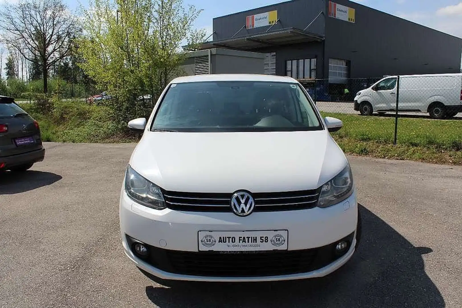 Volkswagen Touran Cool 1,6 BMT TDI DPF Weiß - 2