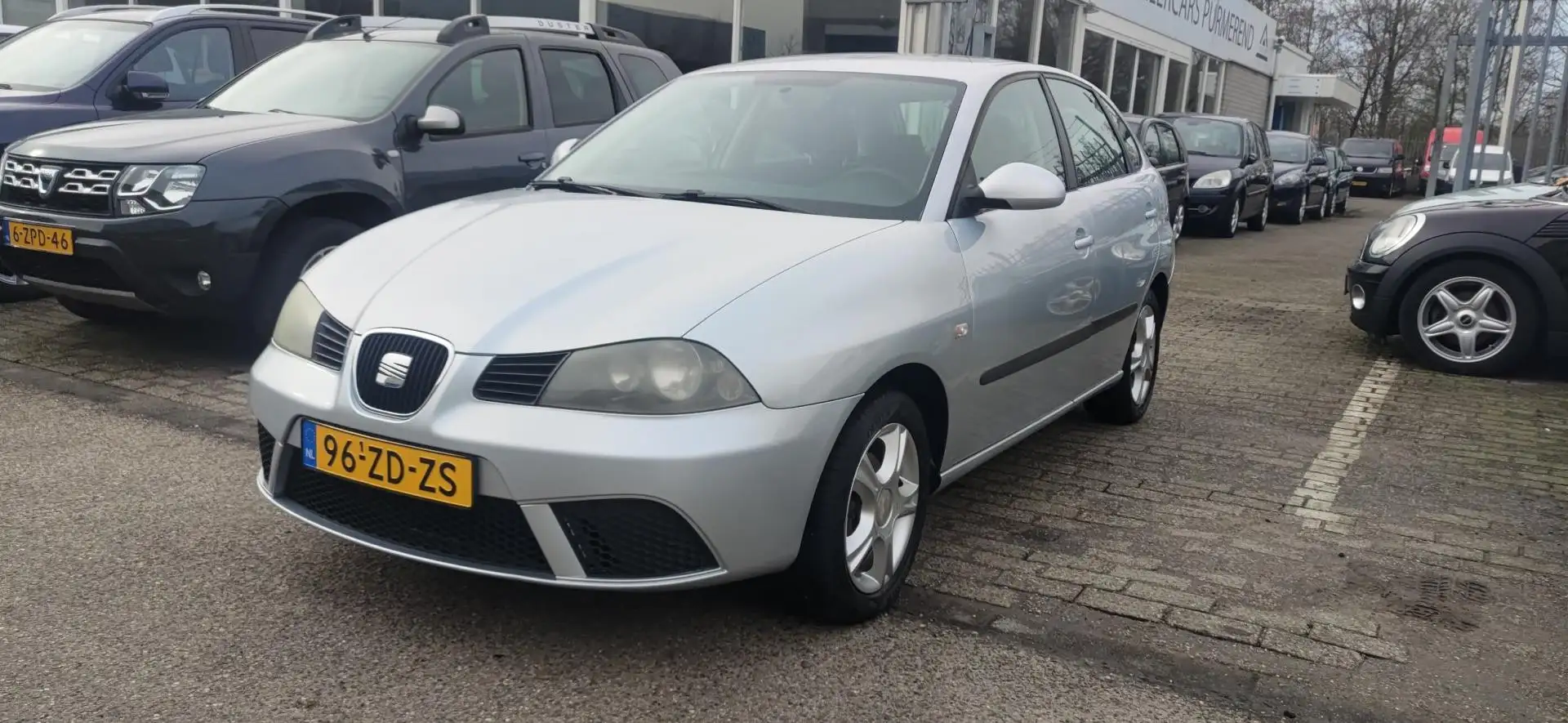SEAT Ibiza 1.4-16V Trendstyle Gris - 2