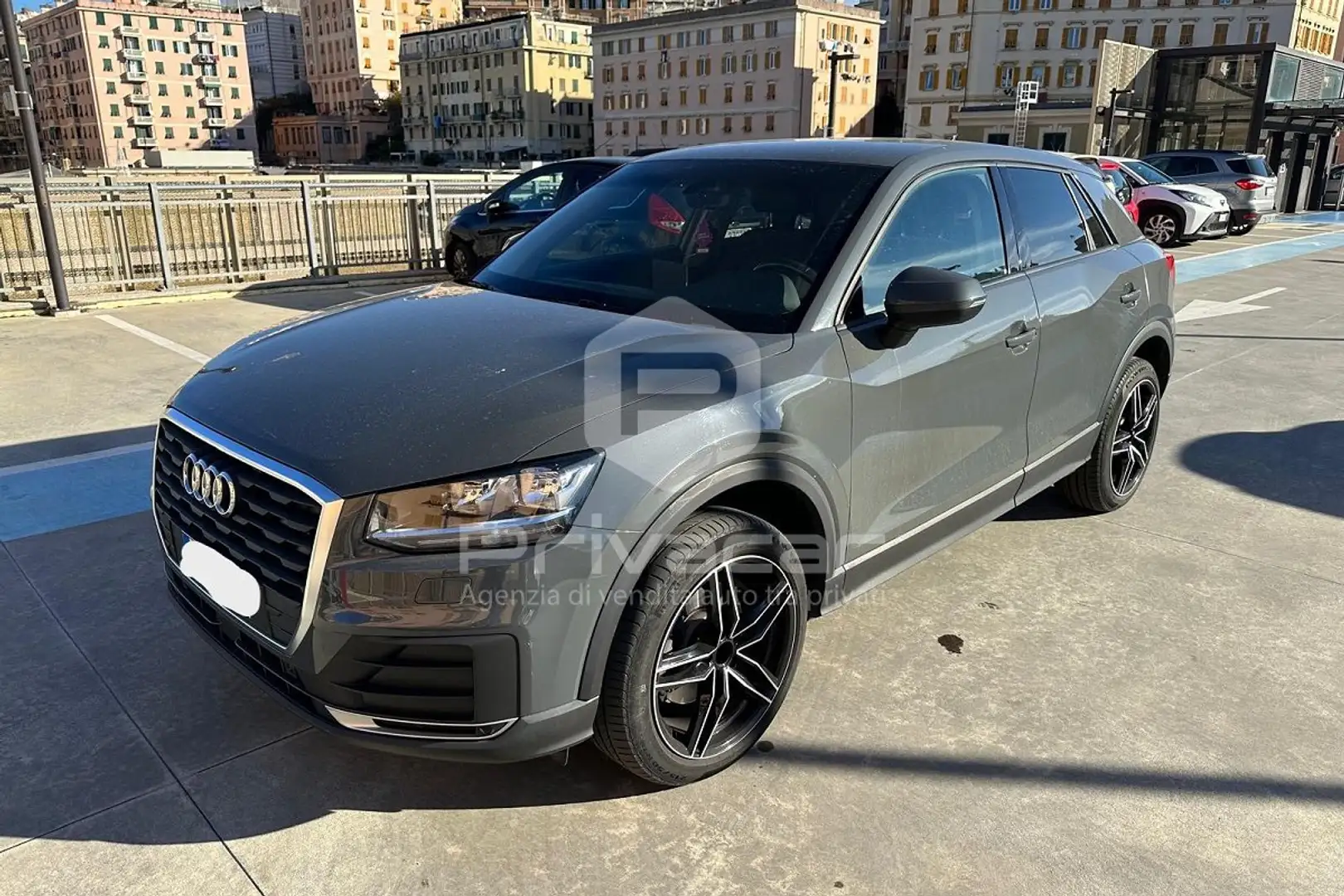 Audi Q2 Q2 30 TDI Business Design Zilver - 1