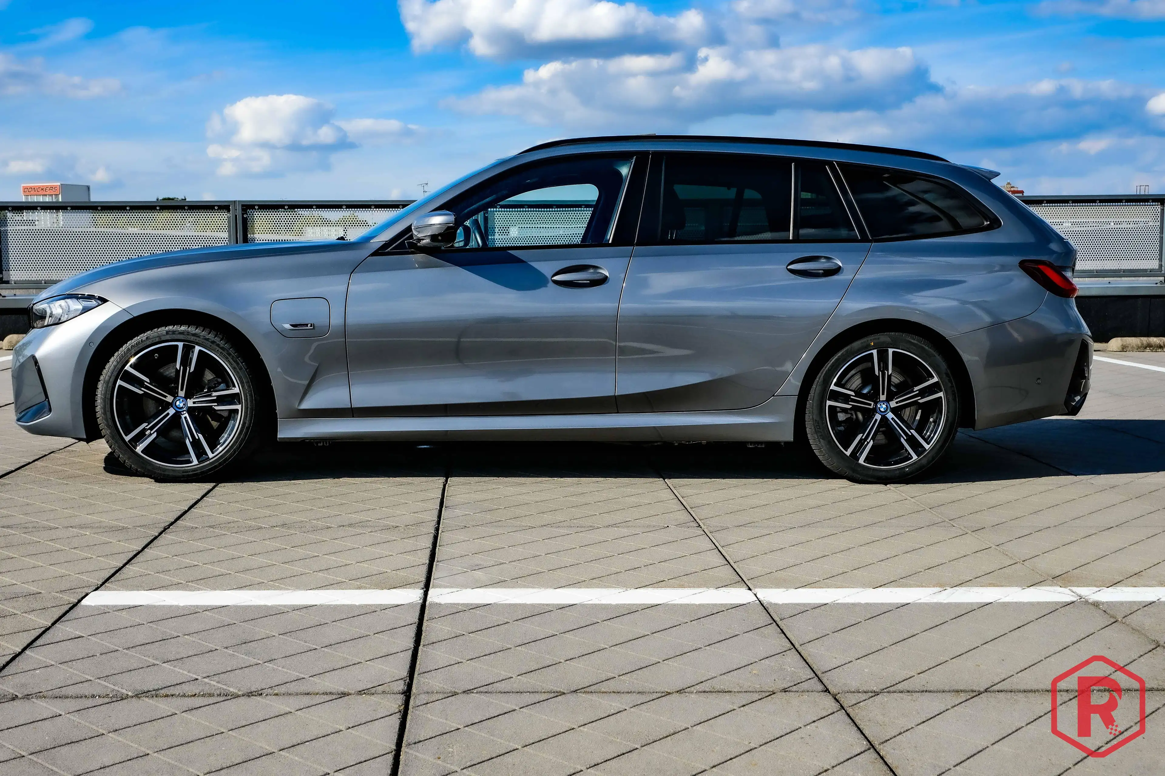 BMW 330 e Touring M Sport Hybride Facelift LCI Garantie — photo 8
