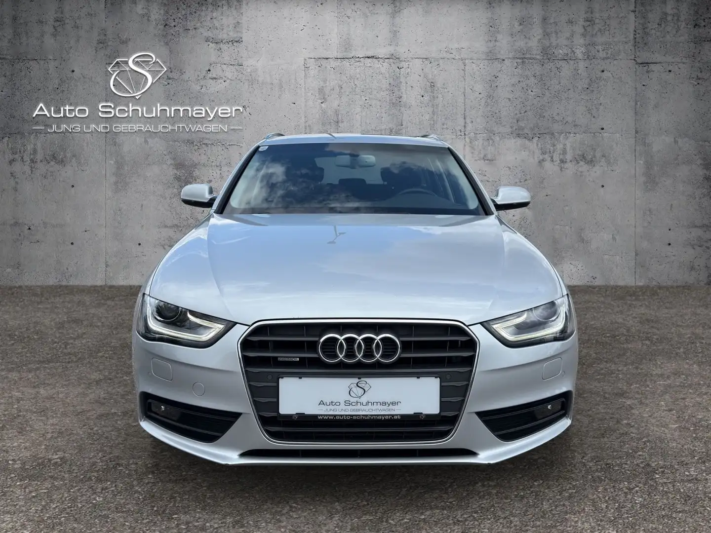 Audi A4 Avant 3,0 TDI quattro DPF Zilver - 2