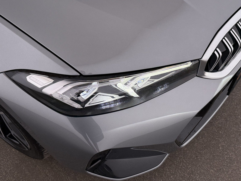 BMW 320 e Touring  M-Sport Aut LED LEDER NAVI SITZHZG — photo 12