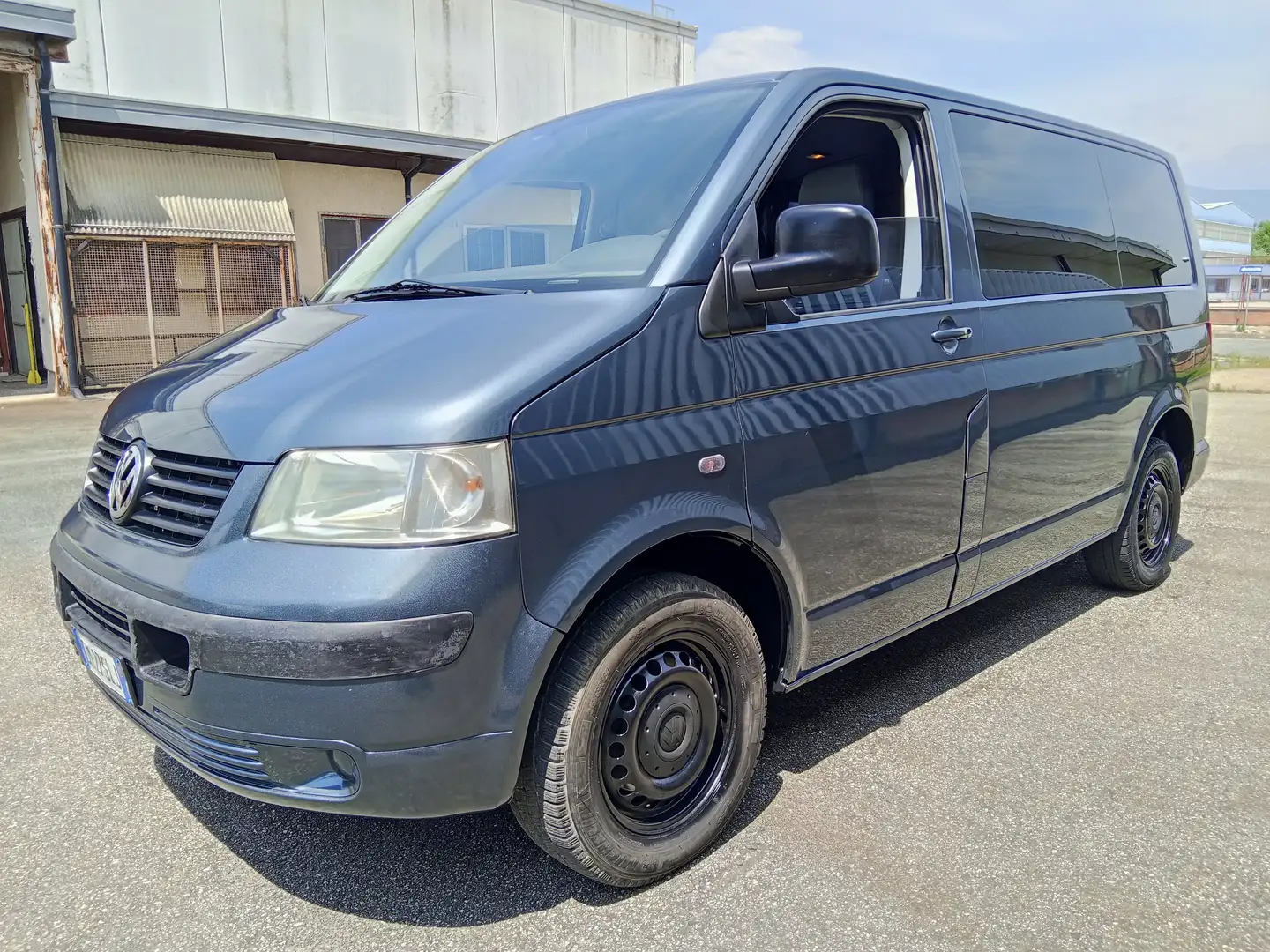Volkswagen T5 Multivan 2.5 tdi Comfortline tiptronic GANCIO TRAINO Blauw - 1