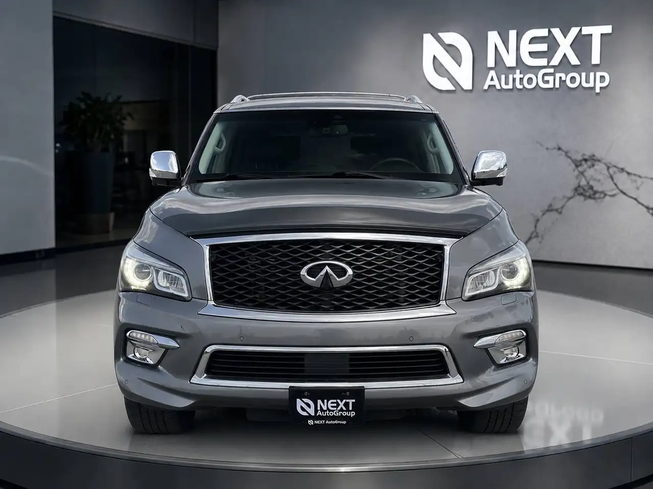Infiniti QX80 fotografie Infiniti QX80