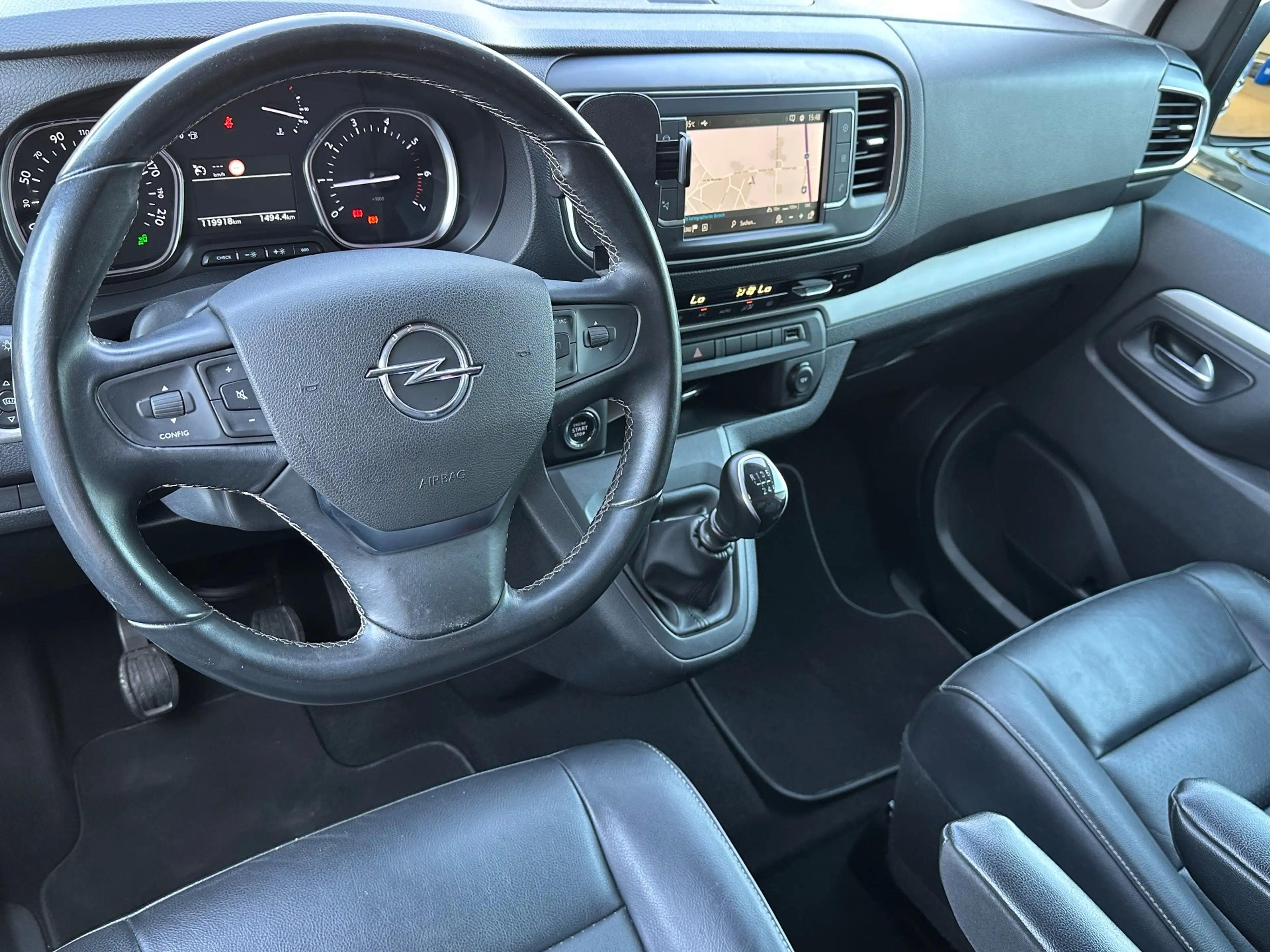 Opel Zafira Life L2H1 2.0 Diesel NAV+PANORAMA+AHK+HUD+SHZ+17ZOLL — photo 12