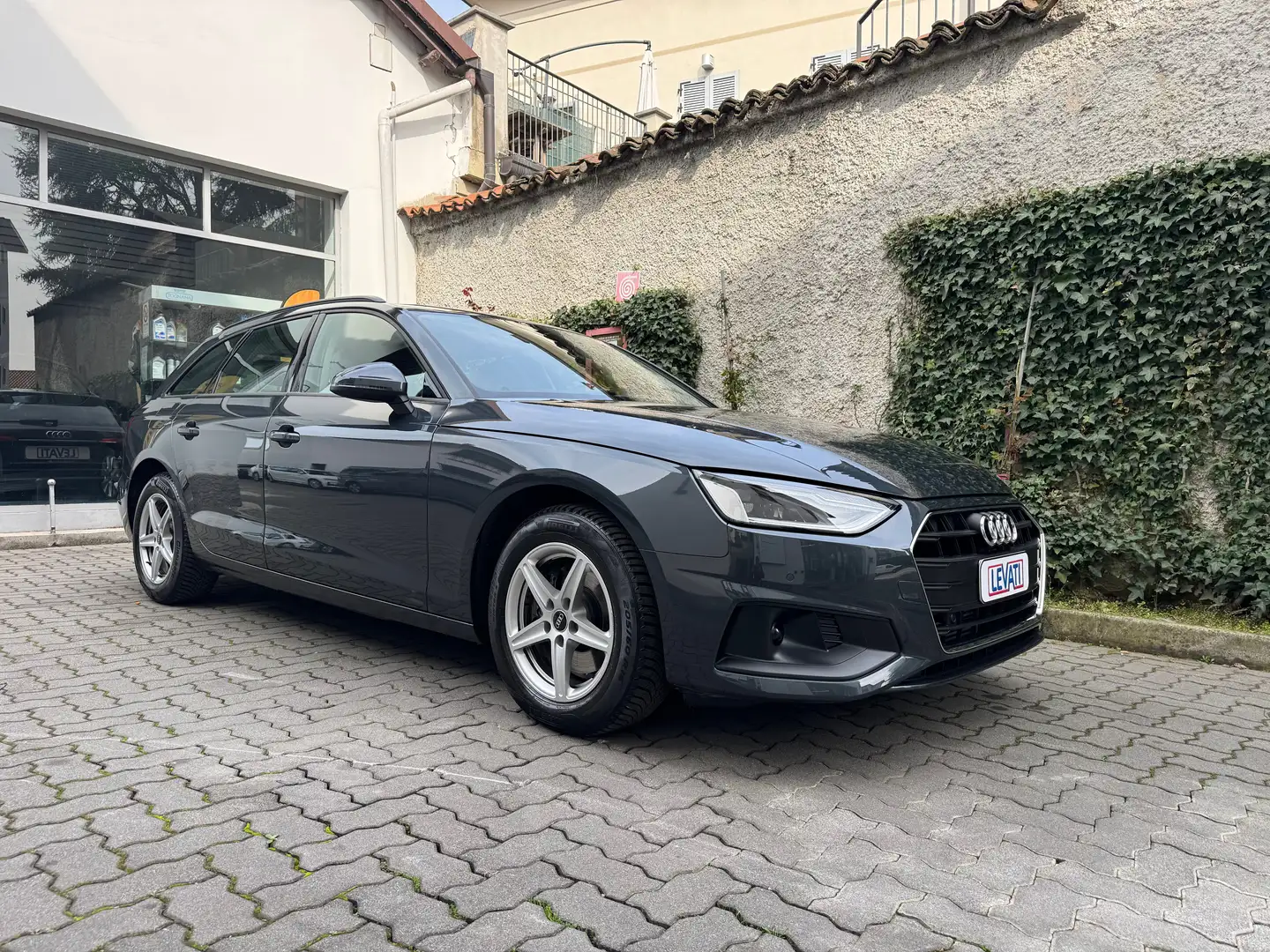 Audi A4 Avant 35 2.0 tfsi mhev Business 150cv s-tronic Grau - 1