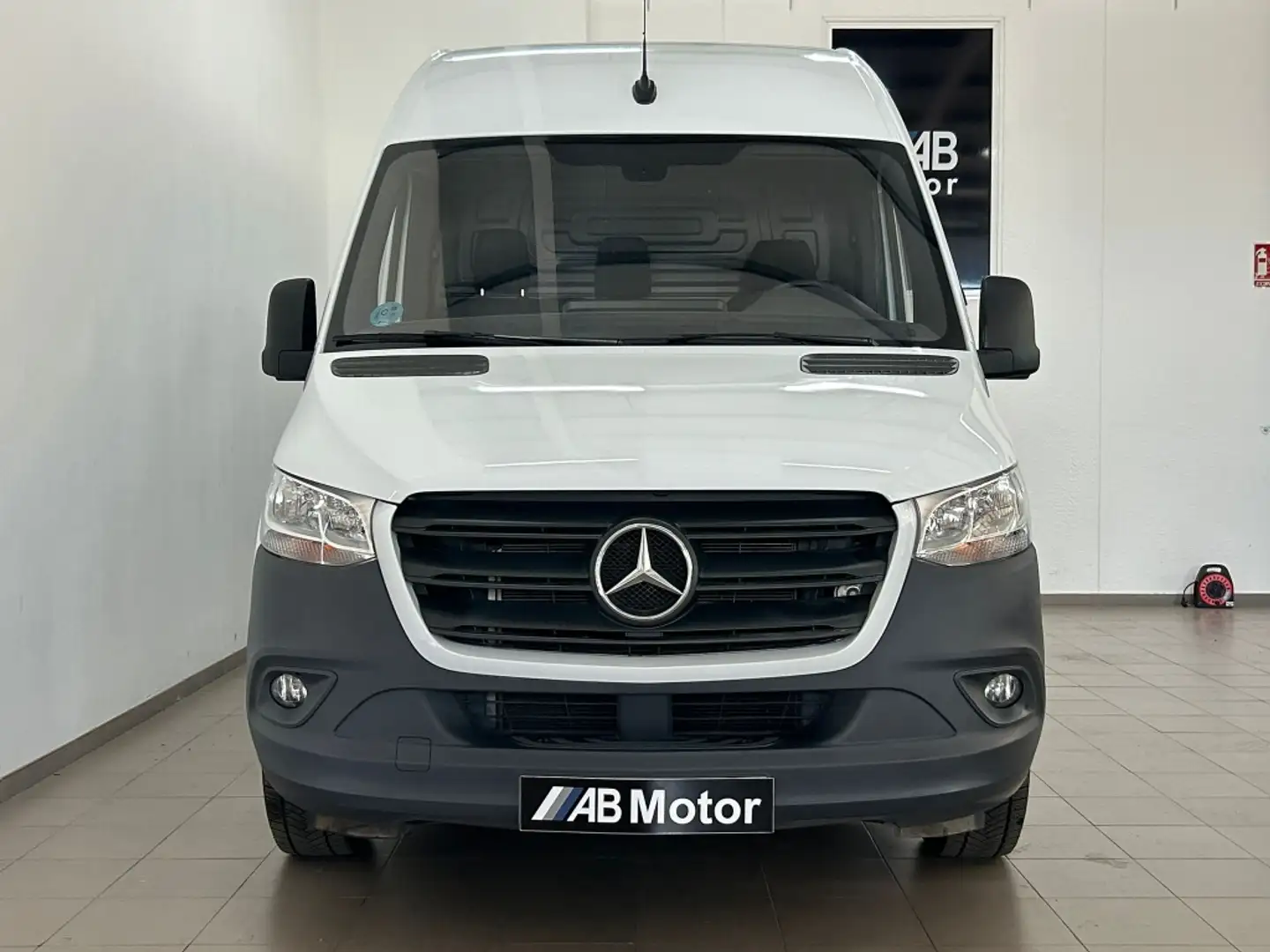 Mercedes-Benz Sprinter Furgón 211CDI Medio T.E. tD Blanco - 2