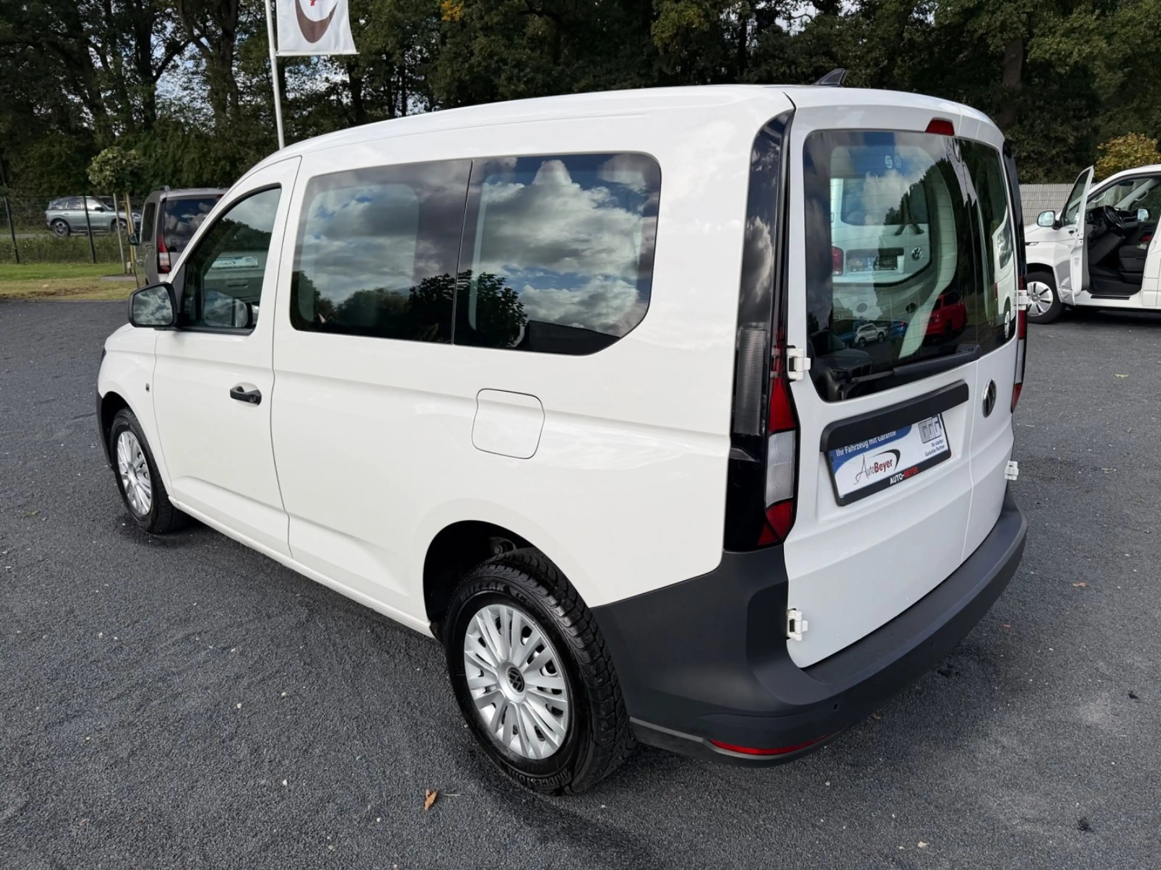 Volkswagen Caddy 2,0TDI Cargo Navi Klimatr. Sitzh. 1.Hand — photo 4