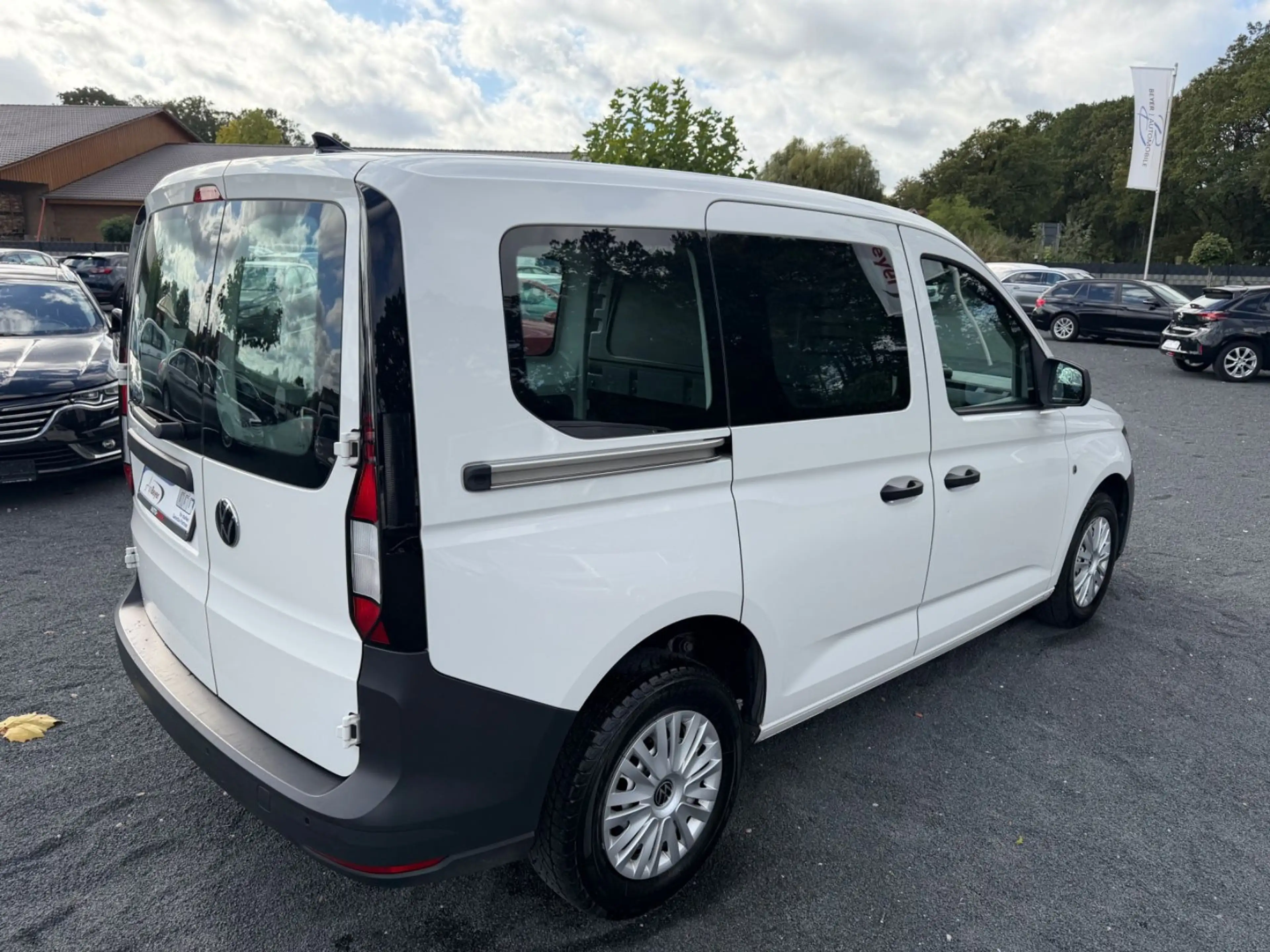 Volkswagen Caddy 2,0TDI Cargo Navi Klimatr. Sitzh. 1.Hand — photo 2