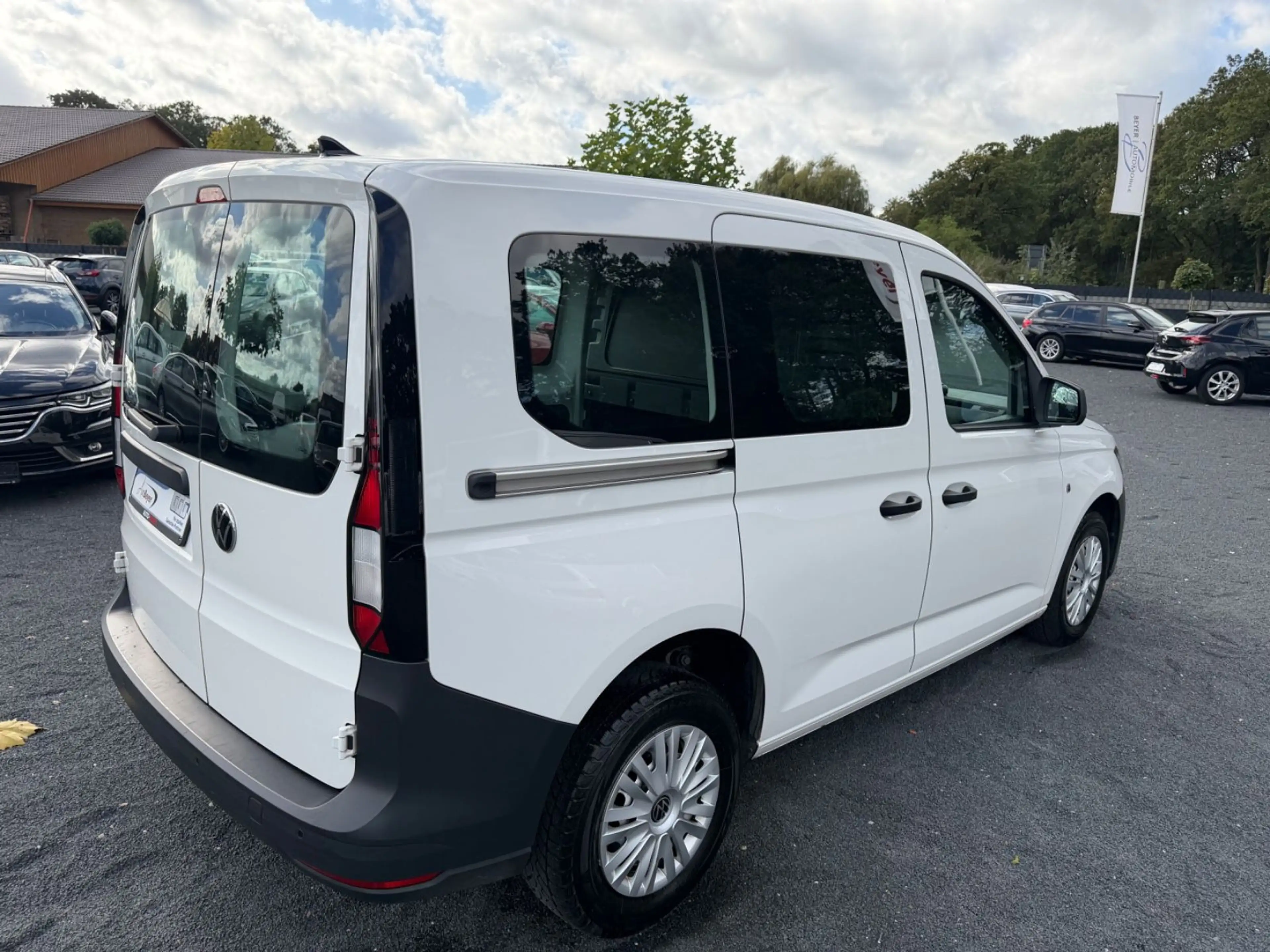 Volkswagen Caddy 2,0TDI Cargo Navi Klimatr. Sitzh. 1.Hand — photo 9