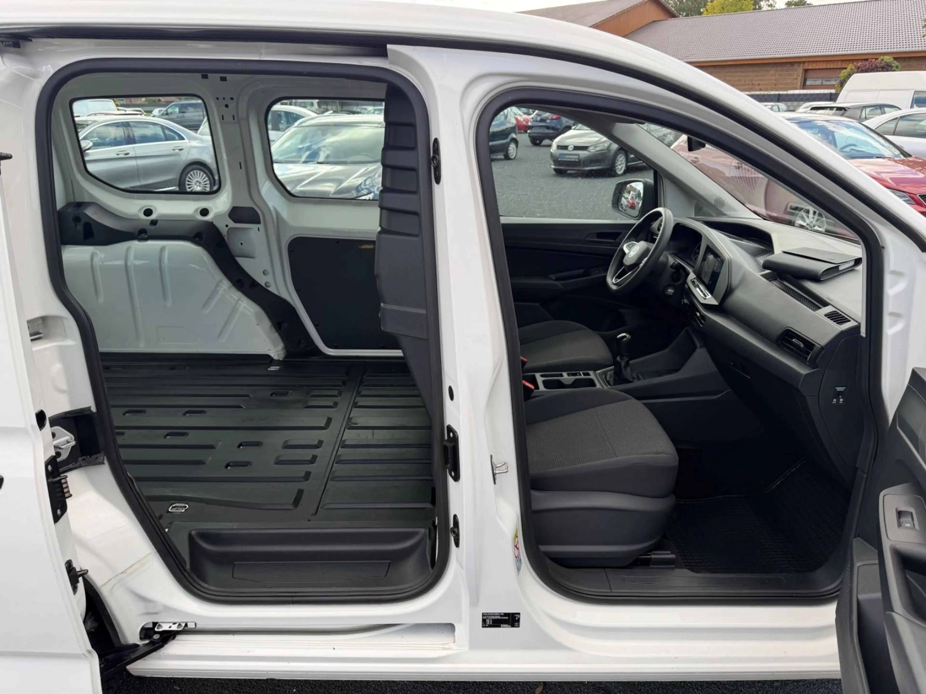 Volkswagen Caddy 2,0TDI Cargo Navi Klimatr. Sitzh. 1.Hand — photo 14