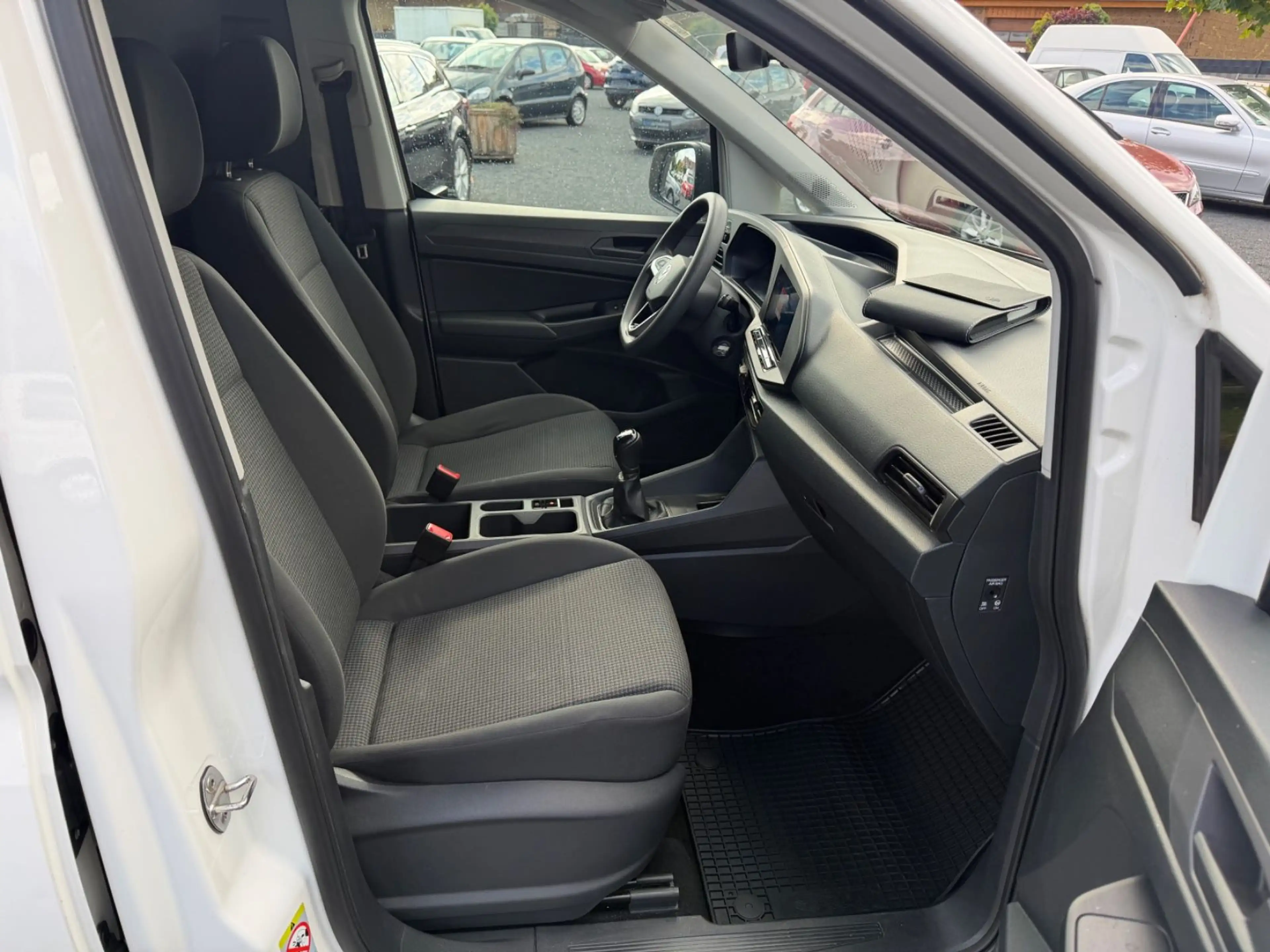 Volkswagen Caddy 2,0TDI Cargo Navi Klimatr. Sitzh. 1.Hand — photo 10