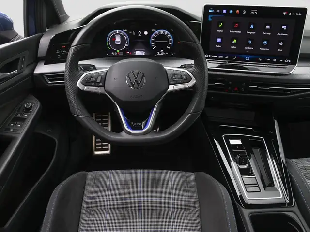Volkswagen Golf view 14