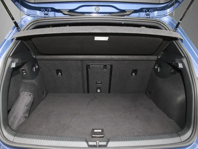 Volkswagen Golf view 7
