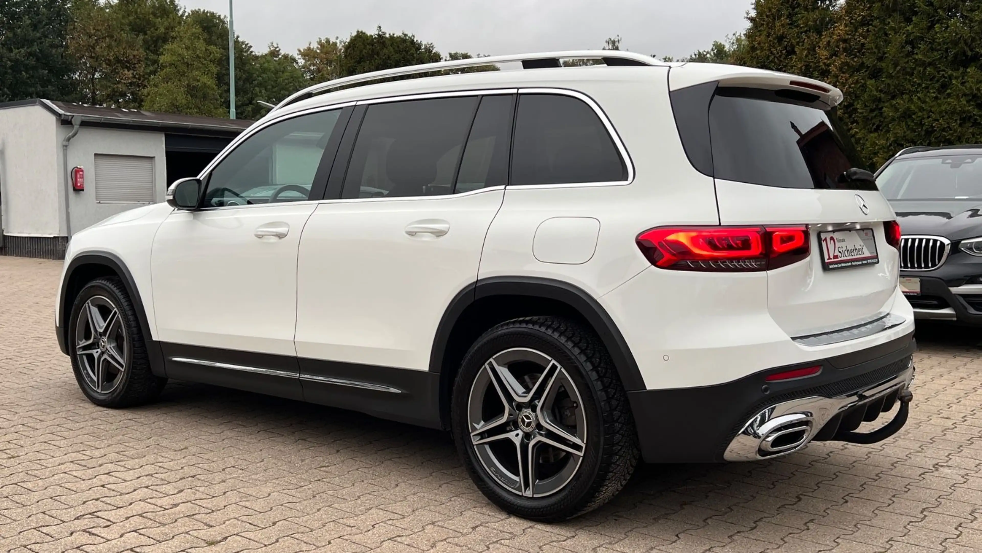 Mercedes-Benz GLB 200 d AMG LINE 8G-DCT-7*SITZER-LEDER-R.CAM- — photo 9