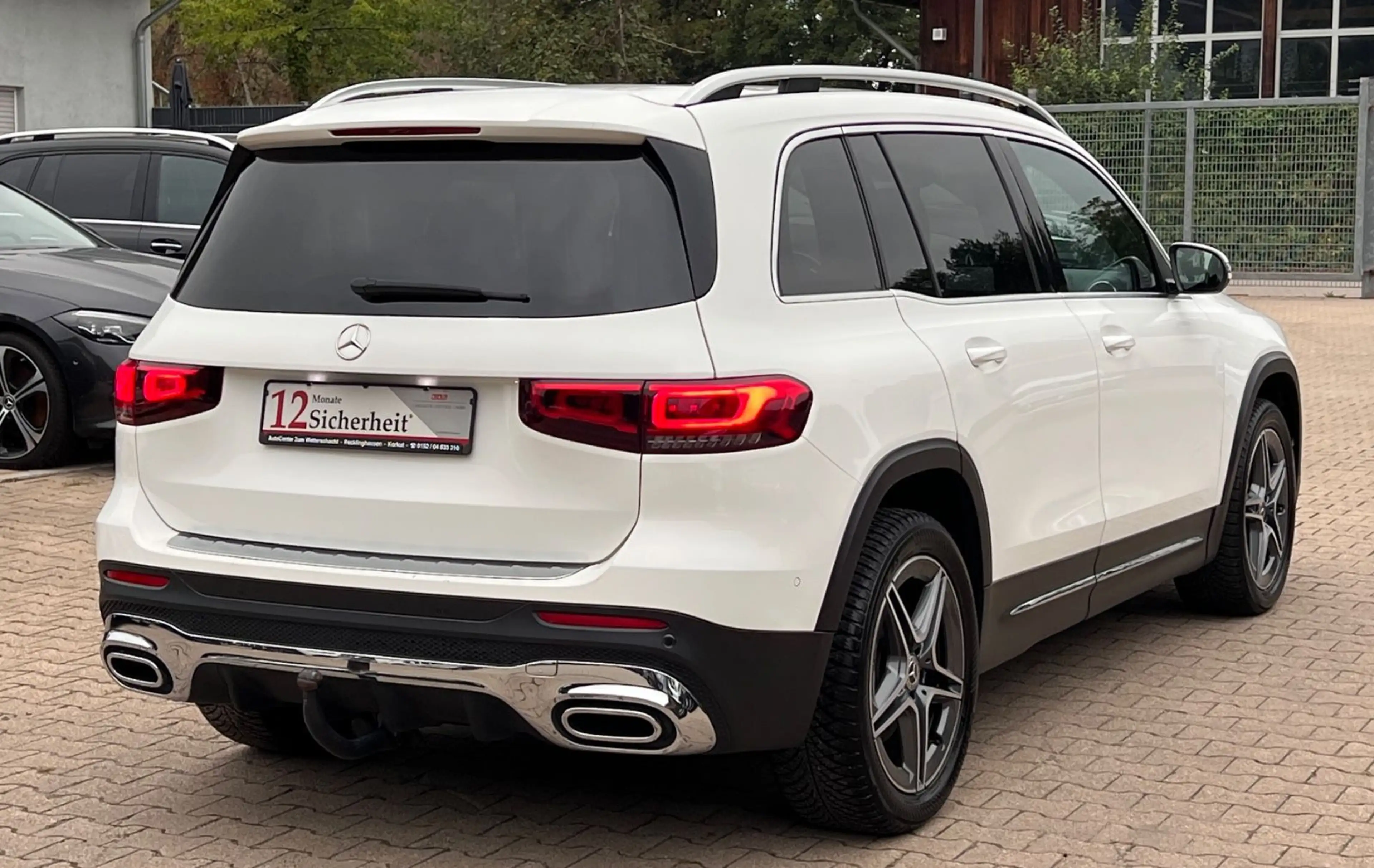 Mercedes-Benz GLB 200 d AMG LINE 8G-DCT-7*SITZER-LEDER-R.CAM- — photo 12