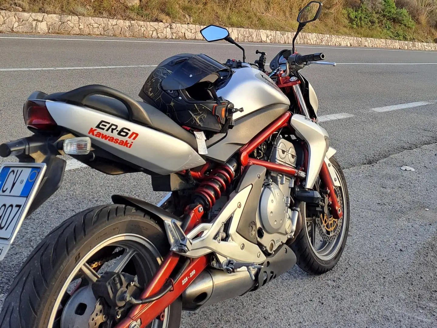 Kawasaki ER - 6 N Versione 2005 Grijs - 2