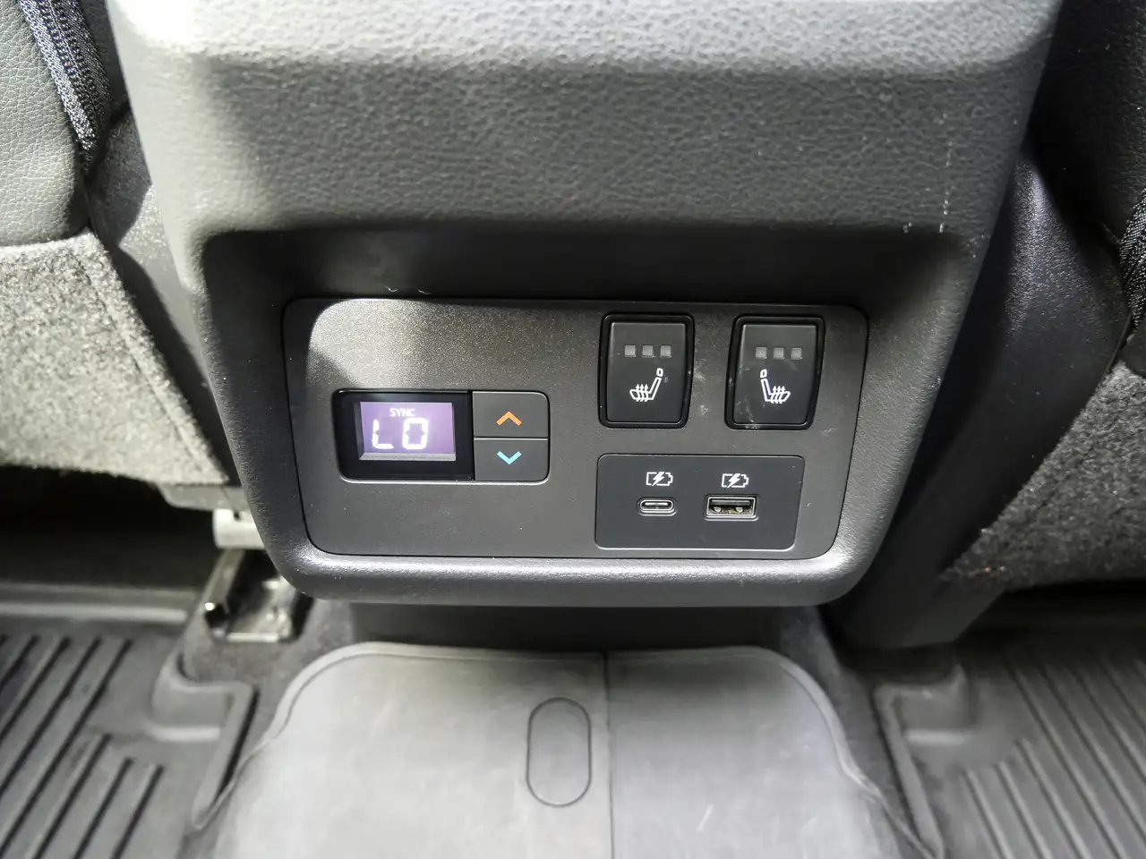 Nissan Rogue photo Nissan Rogue