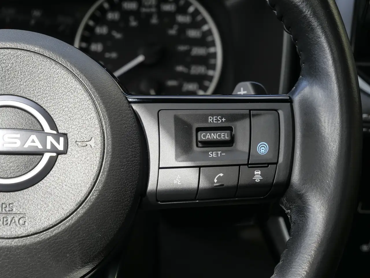 Nissan Rogue photo Nissan Rogue
