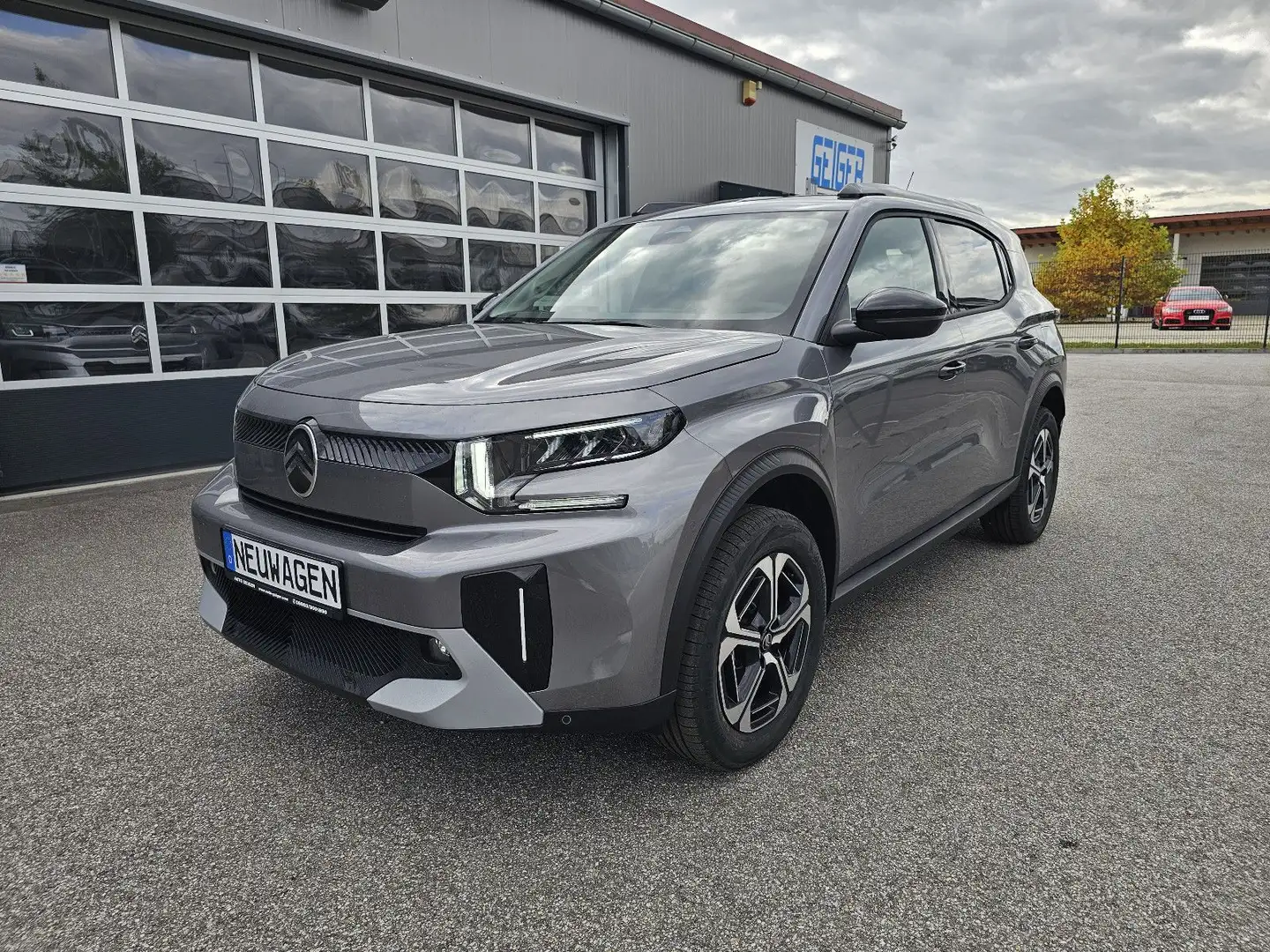 Citroen C3 Aircross Hybrid 145 e-DSC6 MAX *Winterpaket* Grau - 1