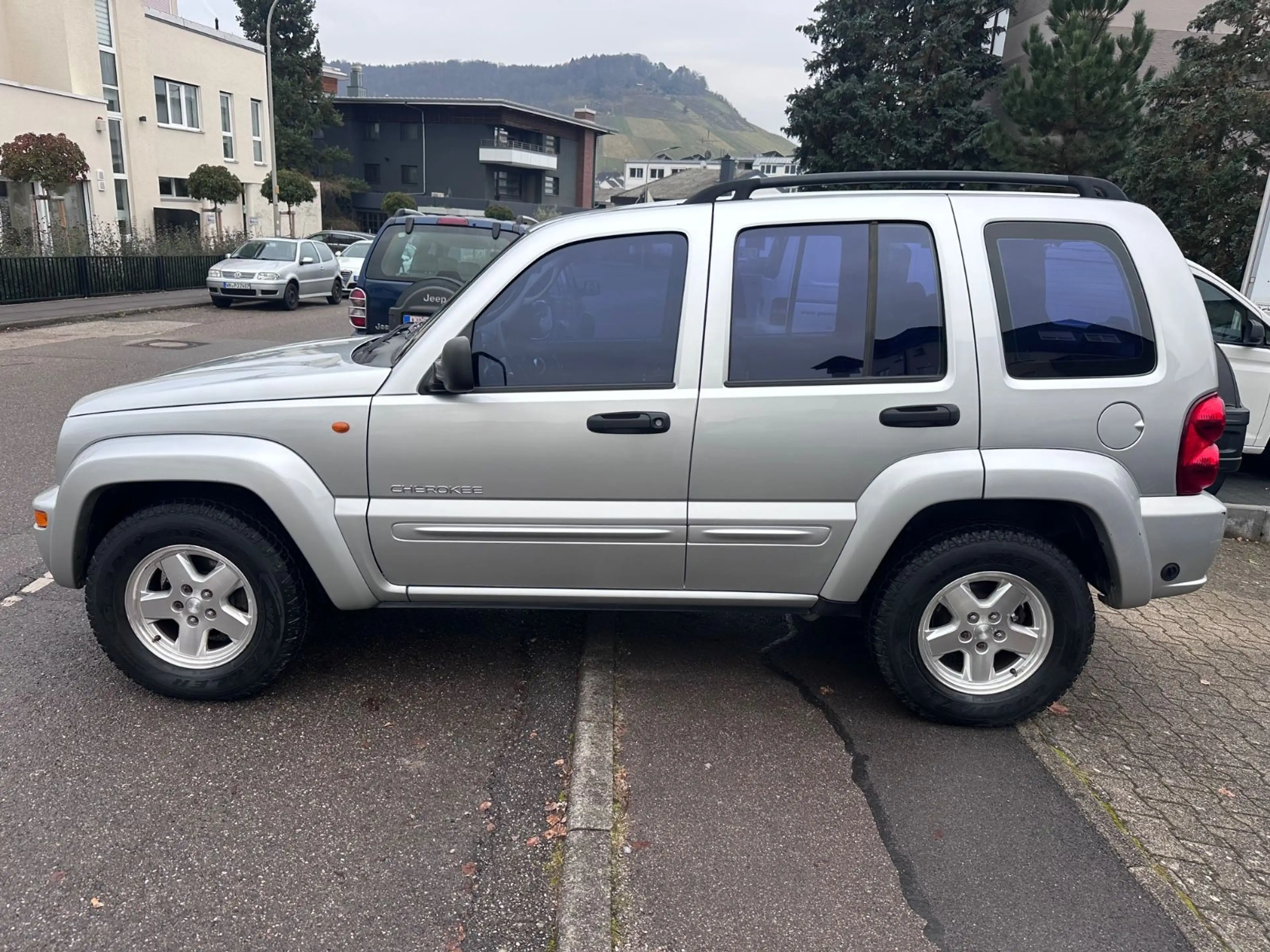 Jeep Cherokee Limited 3.7 Auto. — photo 3