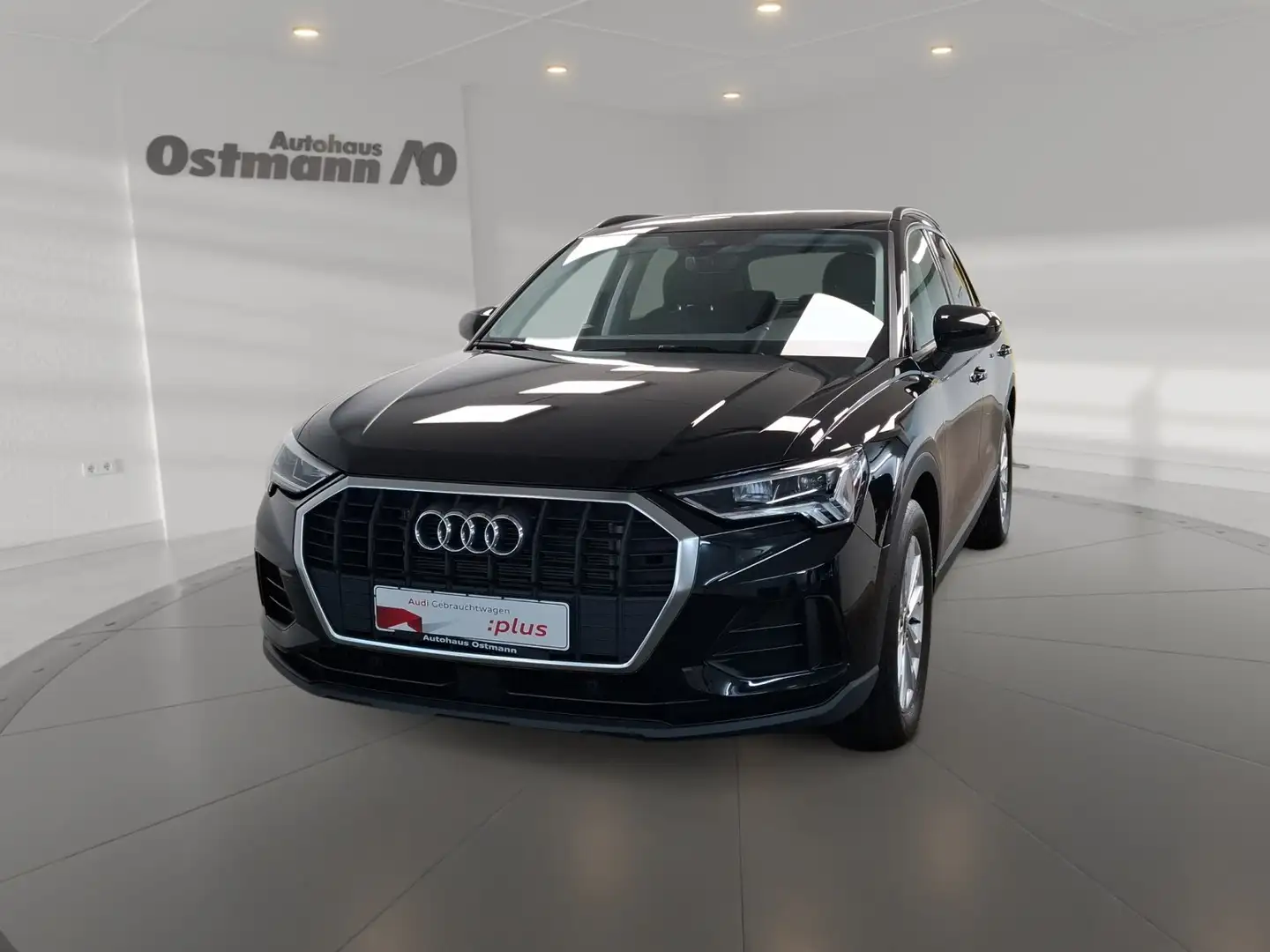 Audi Q3 35 TFSI LED ACC AHK RFK SHZ 18'' LM Navi Zwart - 2