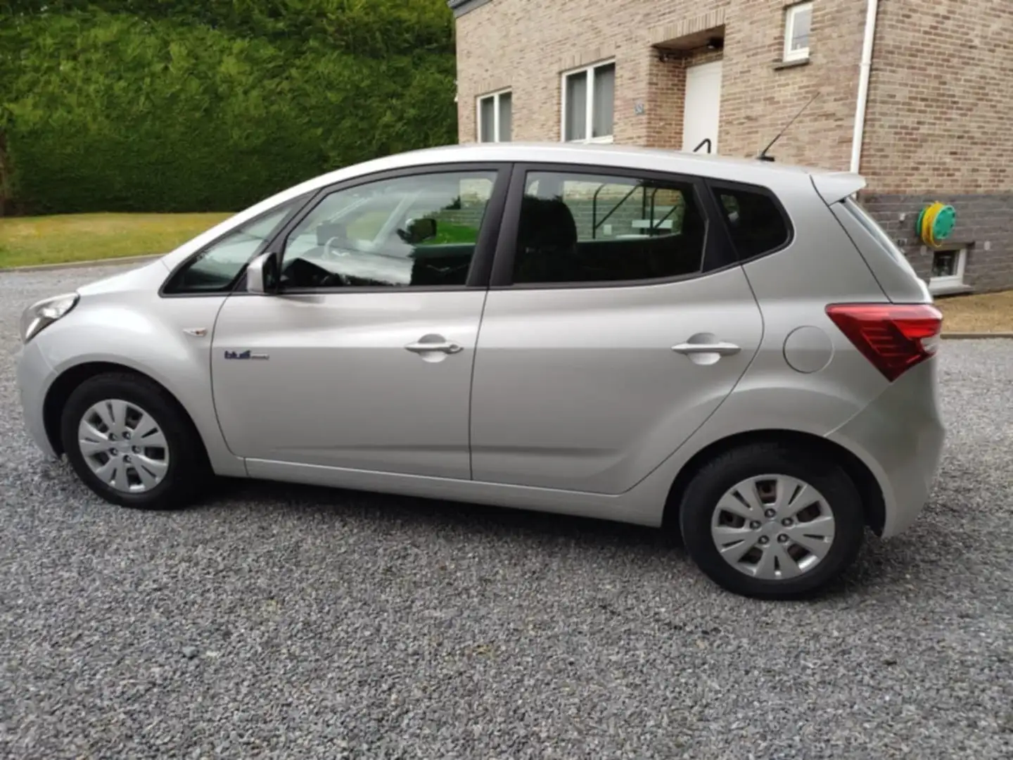 Hyundai iX20 1.4 CRDi Comfort ISG Stop&go Zilver - 2